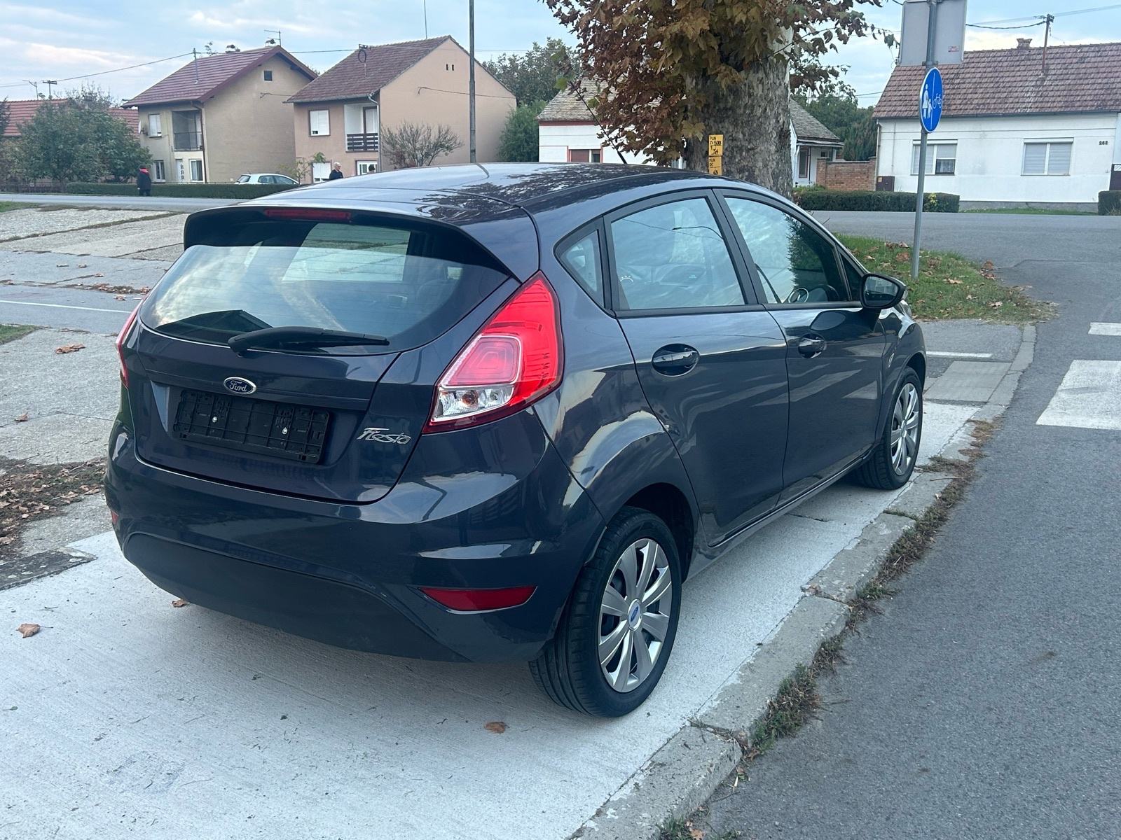Ford Fiesta 1,5 TDCi KLIMA NA IME KUPCA, fotografija 3