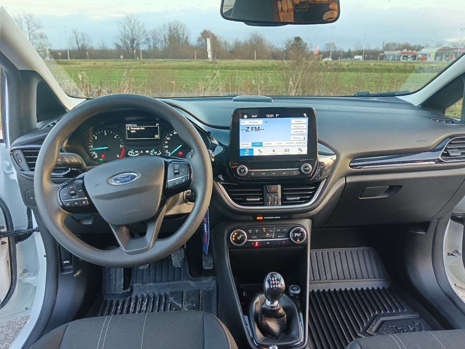 Ford Fiesta 1,5 Tdci 85000km.Kao novi, fotografija 19