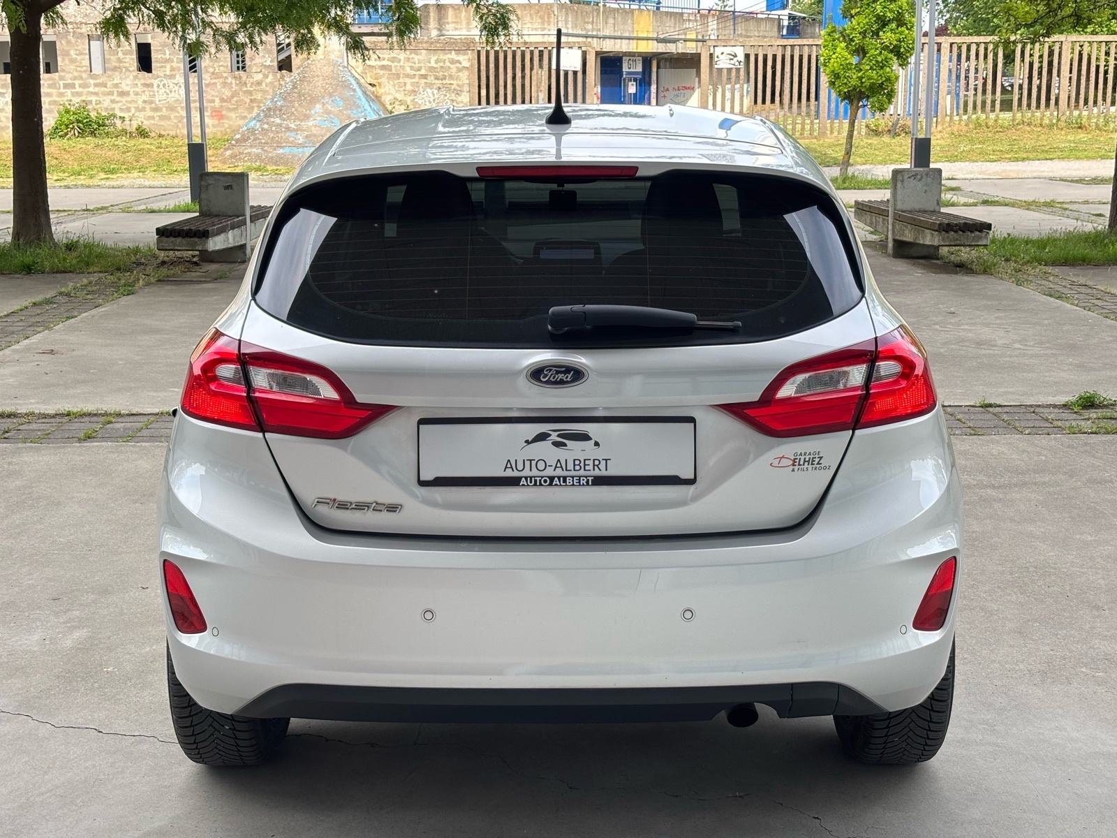 Ford Fiesta 1,5 TDCi, KLIMA, PDC, SERVISNA, JAMSTVO ✅️, fotografija 6