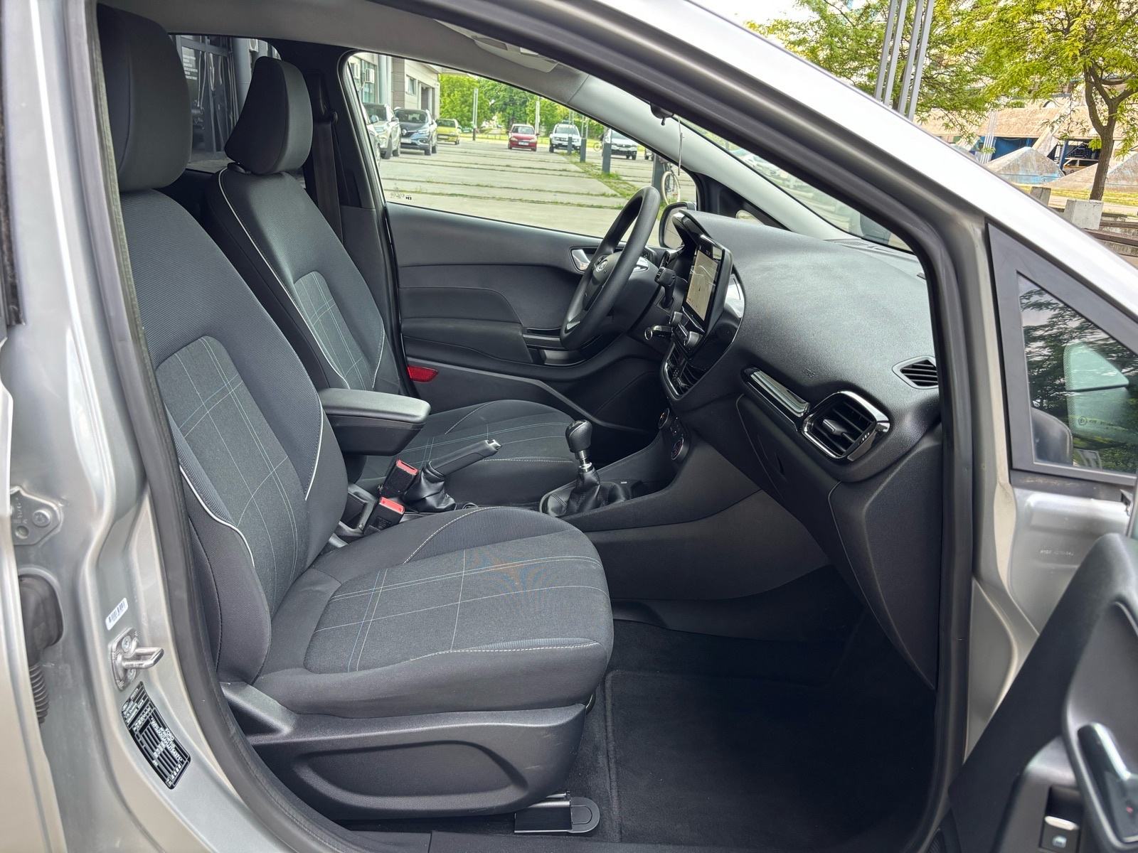 Ford Fiesta 1,5 TDCi, KLIMA, PDC, SERVISNA, JAMSTVO ✅️, fotografija 12