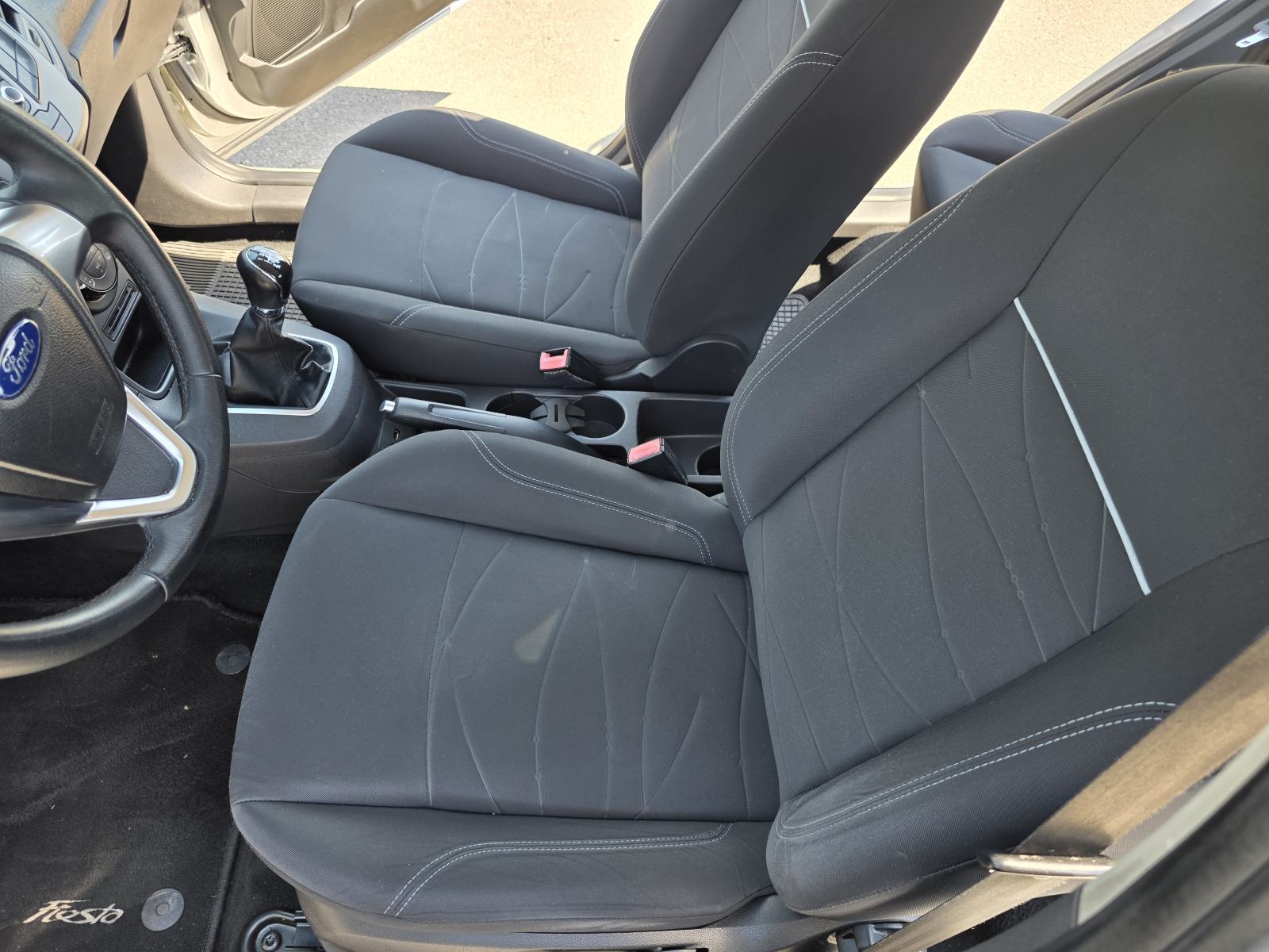 Ford Fiesta 1,5 TDCI, fotografija 14