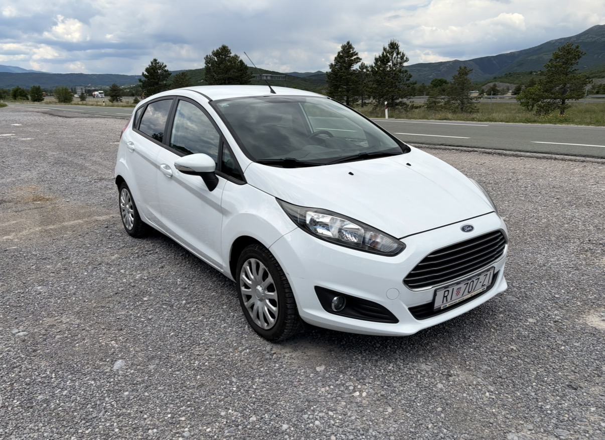 Ford Fiesta 1,5 TDCi, fotografija 3
