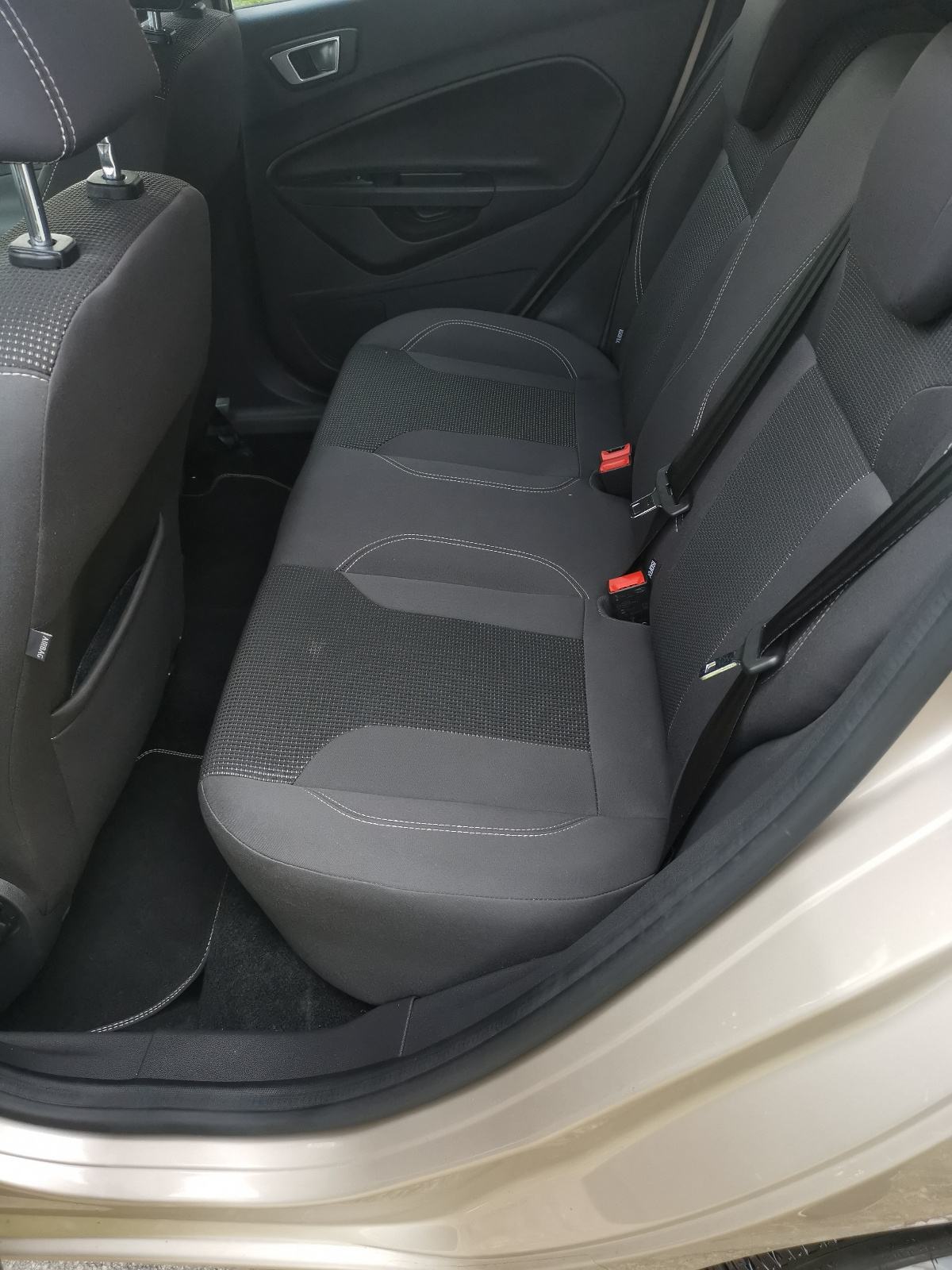 Ford Fiesta 1,5 TDCi, fotografija 6