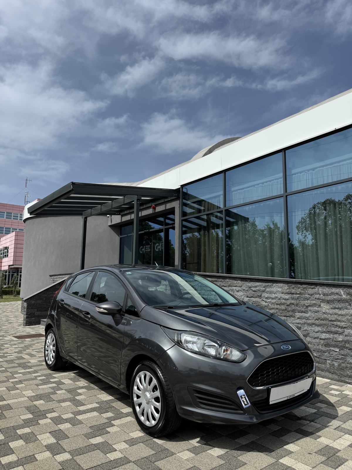 Ford Fiesta 1,5 TDCi -5 VRATA- NOVI MODEL - EURO 6 - REG 08/27 PRILIKA, fotografija 1