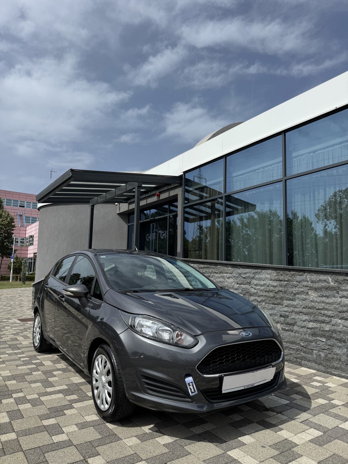 Ford Fiesta 1,5 TDCi -5 VRATA- NOVI MODEL - EURO 6 - REG 08/27 PRILIKA, fotografija 2