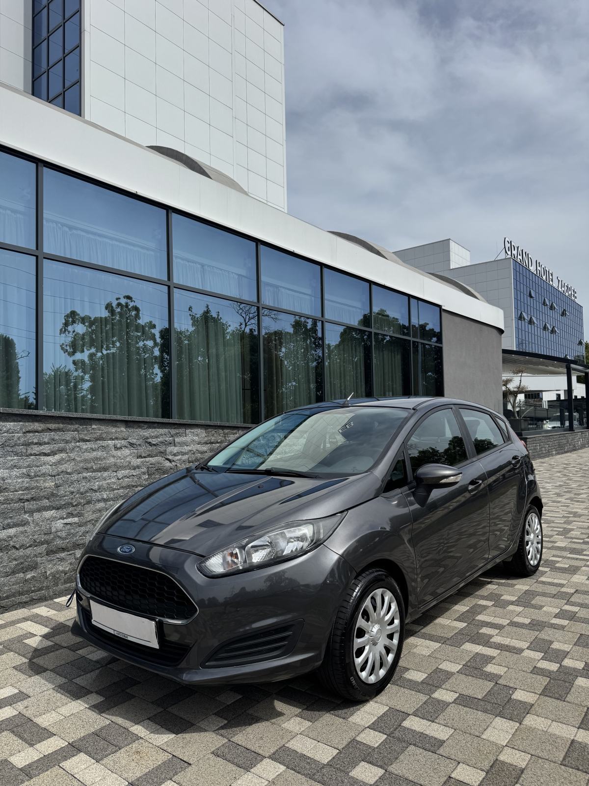 Ford Fiesta 1,5 TDCi -5 VRATA- NOVI MODEL - EURO 6 - REG 08/27 PRILIKA, fotografija 5
