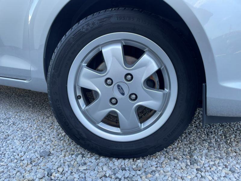 FORD FIESTA 1,5 TDci *TITANIUM EDITION* ALU* VELIKI SERVIS*, fotografija 20