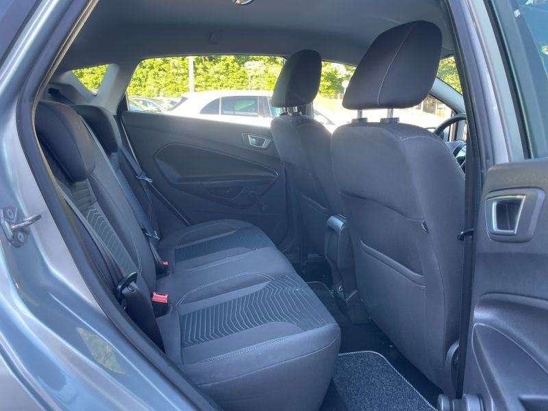 FORD FIESTA 1,5 TDci *TITANIUM EDITION* ALU* VELIKI SERVIS*, fotografija 13