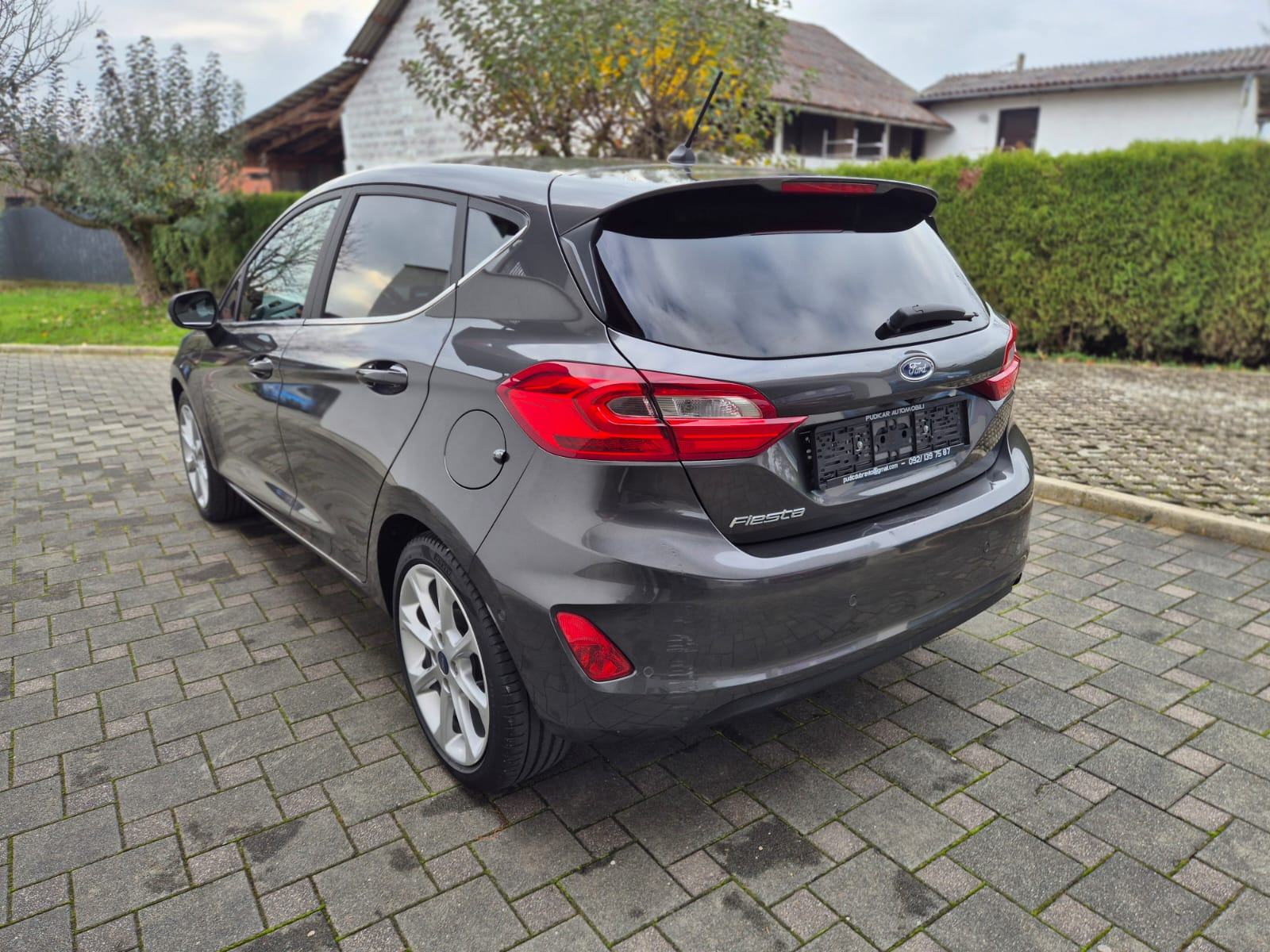 Ford Fiesta 1,5 TDCi ** TITANIUM** GRIJANJE SJEDALA**KAMERA**, fotografija 7