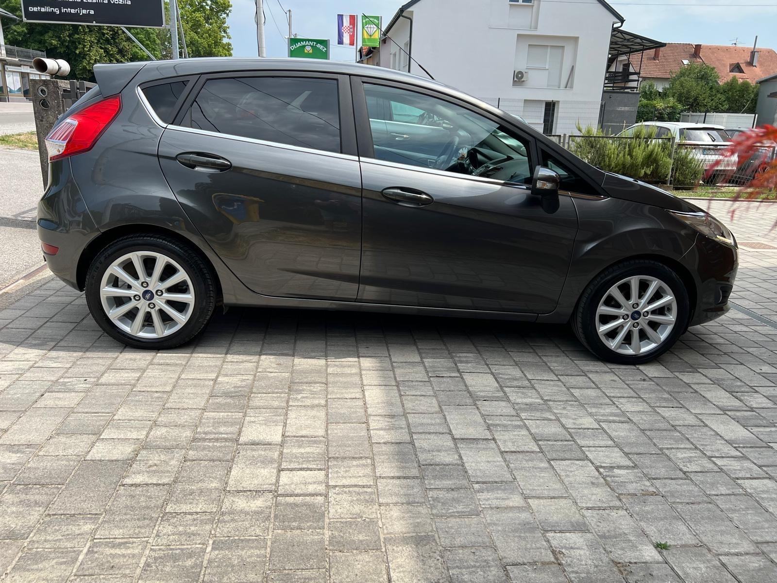 Ford Fiesta 1,5 TDCi / TITANIUM / TOP STANJE / NEMA PRIJENOSA / REGAN, fotografija 6