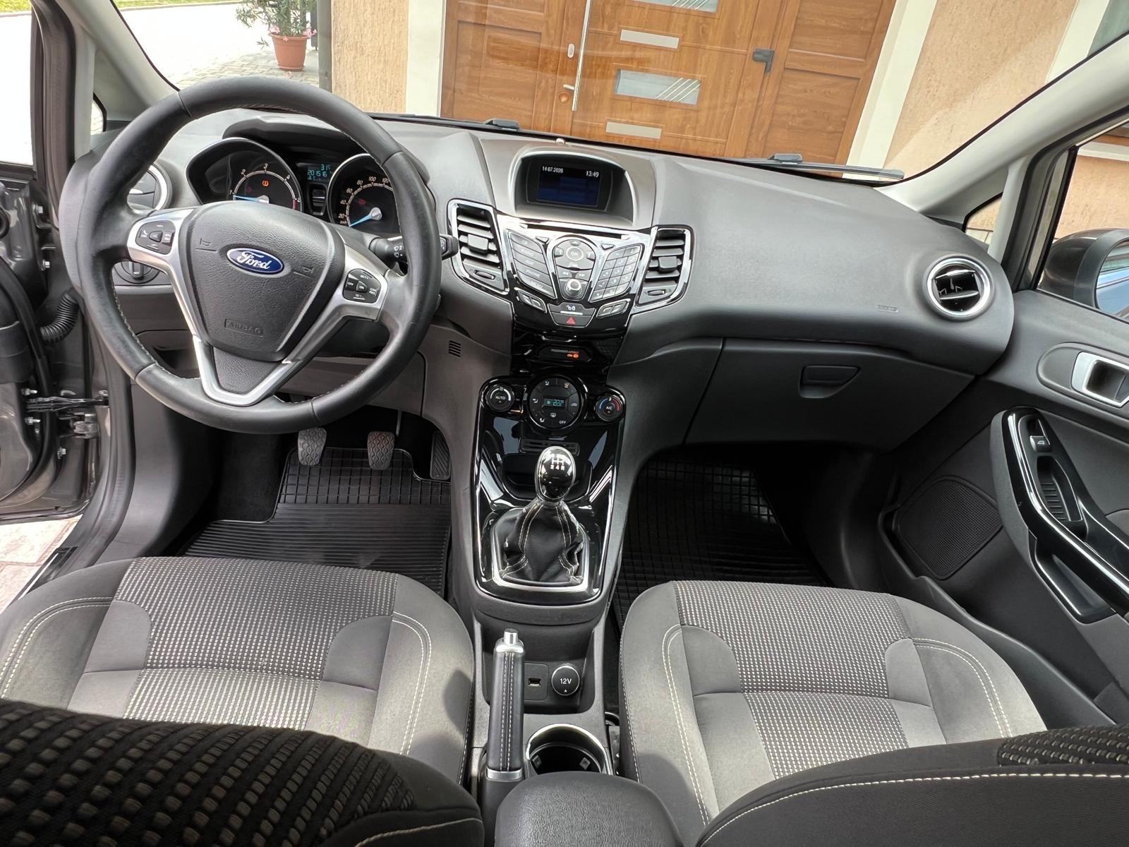 Ford Fiesta 1,5 TDCi / TITANIUM / TOP STANJE / NEMA PRIJENOSA / REGAN, fotografija 12