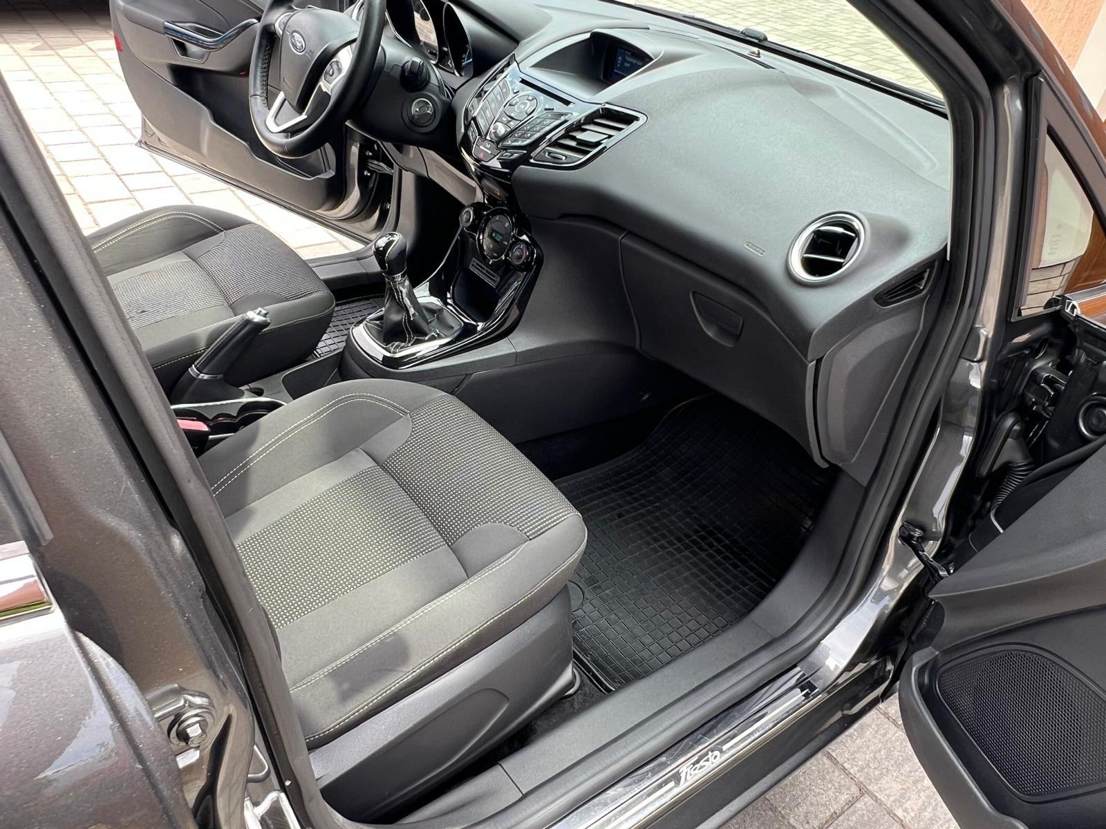 Ford Fiesta 1,5 TDCi / TITANIUM / TOP STANJE / NEMA PRIJENOSA / REGAN, fotografija 14