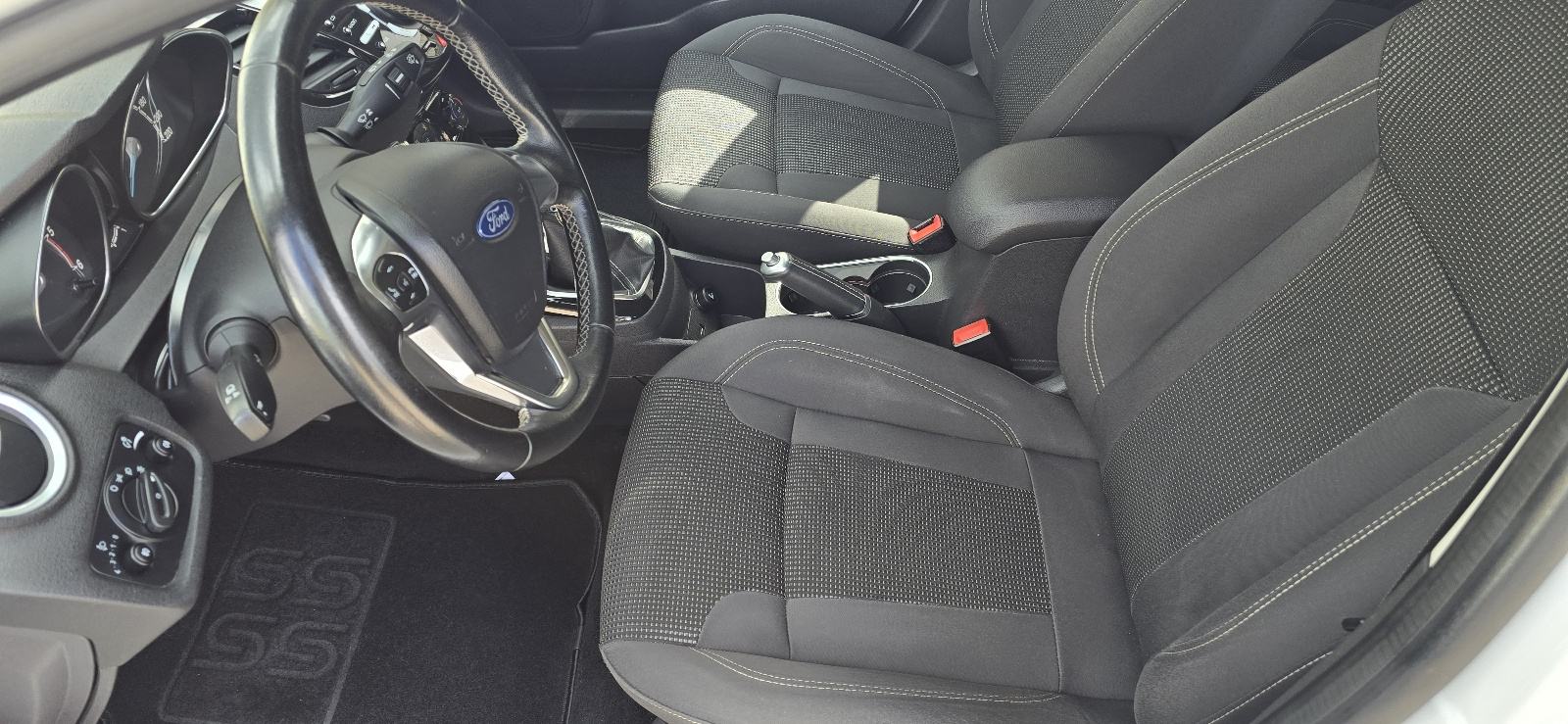 Ford Fiesta 1.5tdci, 2016.g, 95ks, reg do 05/2027, 152tkm, TITANIUM, fotografija 10