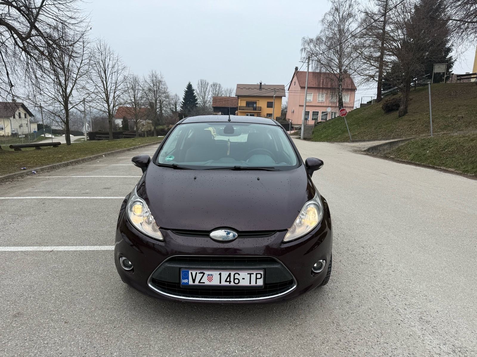 Ford Fiesta 1,6, fotografija 2