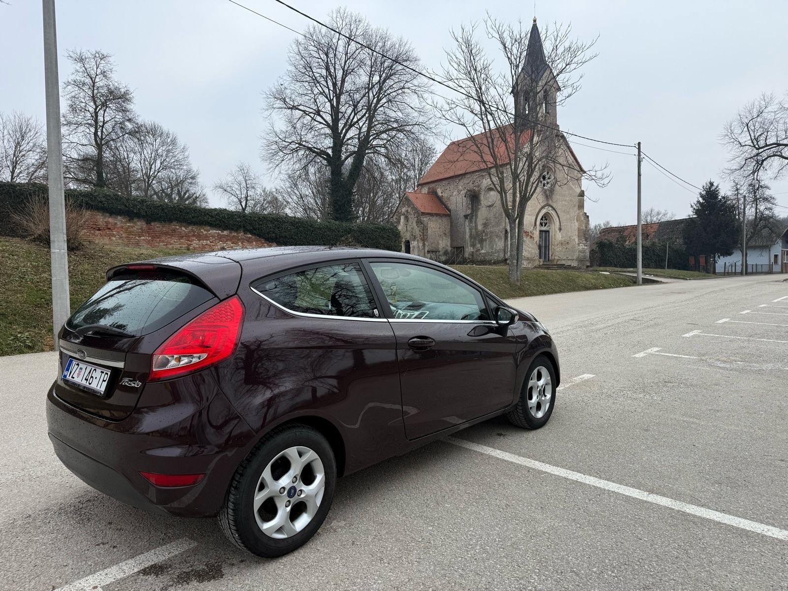Ford Fiesta 1,6, fotografija 4