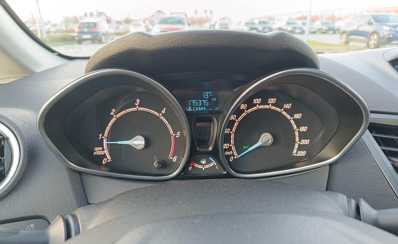 Ford Fiesta 1,6 TDCI, veliki i mali servis ovlašteni Ford, ekonomičan, fotografija 7