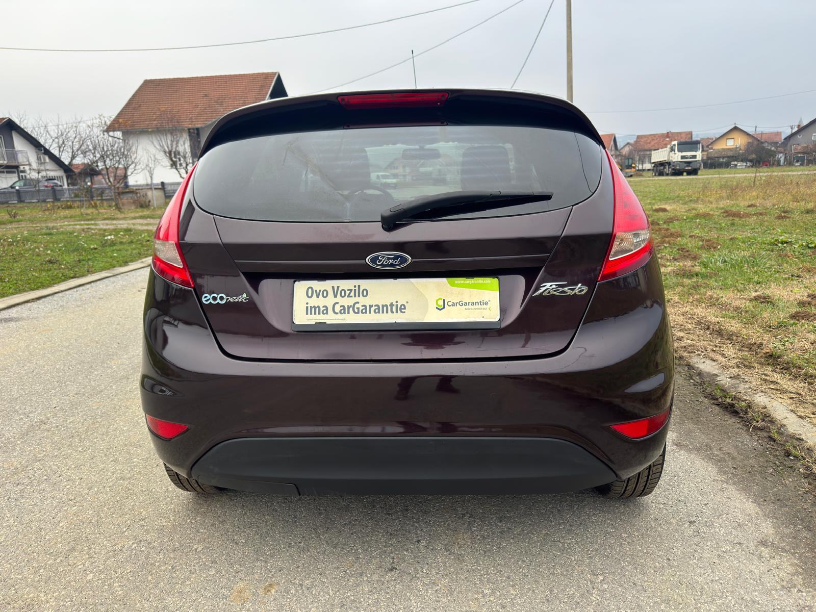 Ford Fiesta 1,6 TDCI-2011gd.md-KLIMA-media,152tkm,5vrata,1.vla,KARTICE, fotografija 6