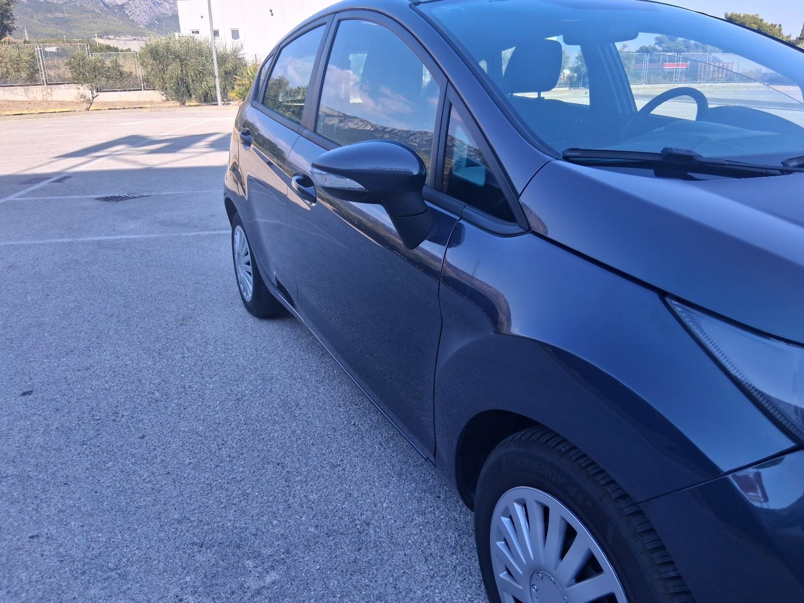 Ford Fiesta 1,6-tdci - ODLICAN - 198.000km - REG.CILU GODINU, fotografija 6