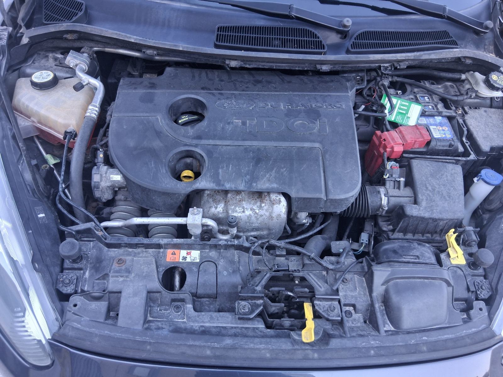 Ford Fiesta 1,6-tdci - ODLICAN - 198.000km - REG.CILU GODINU, fotografija 19