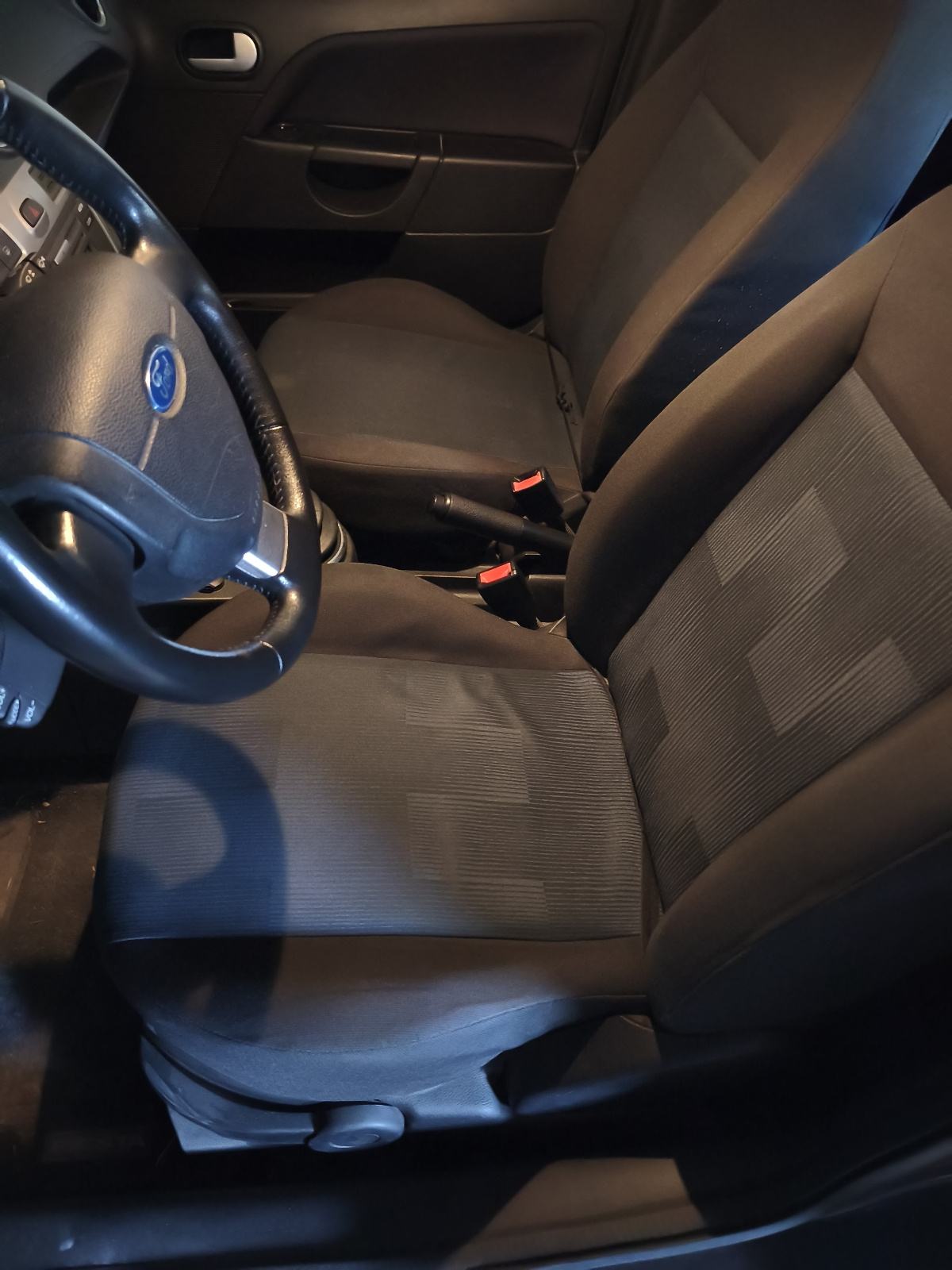 Ford Fiesta 1,6 TDCI, fotografija 11