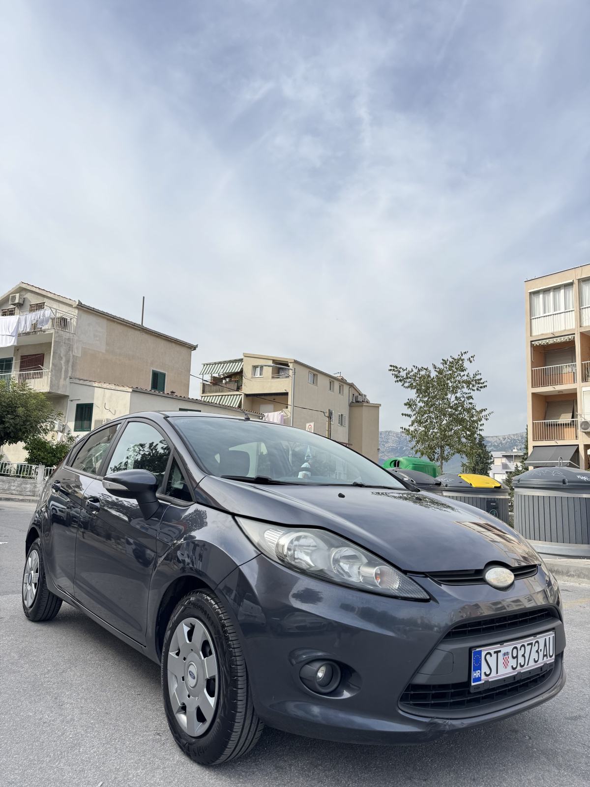 Ford Fiesta 1,6 TDCI REG GODINU DANA ISPIS KM KLIMA SERVO MAGLENKE, fotografija 1