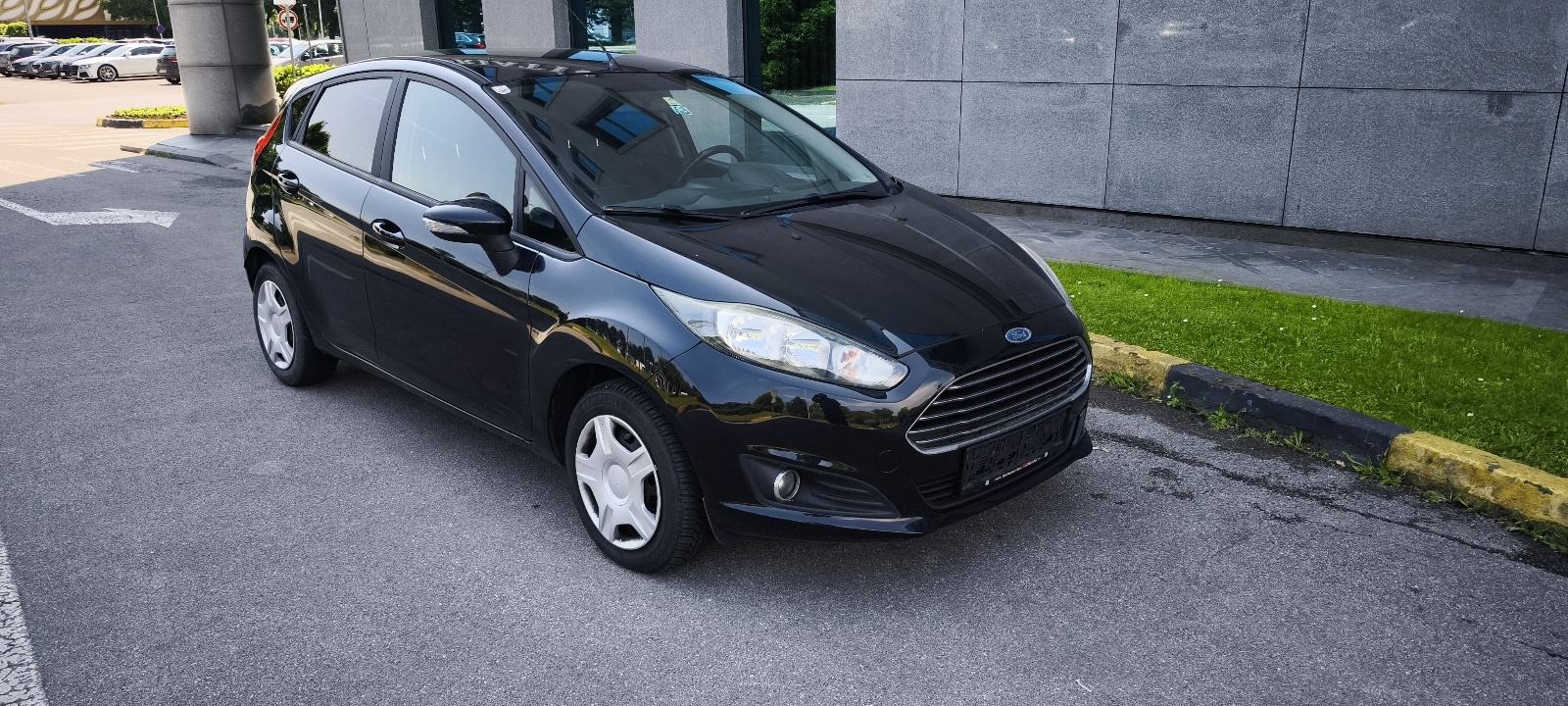 Ford Fiesta 2015 god samo 110000km KAO NOVA Top stanje, fotografija 10