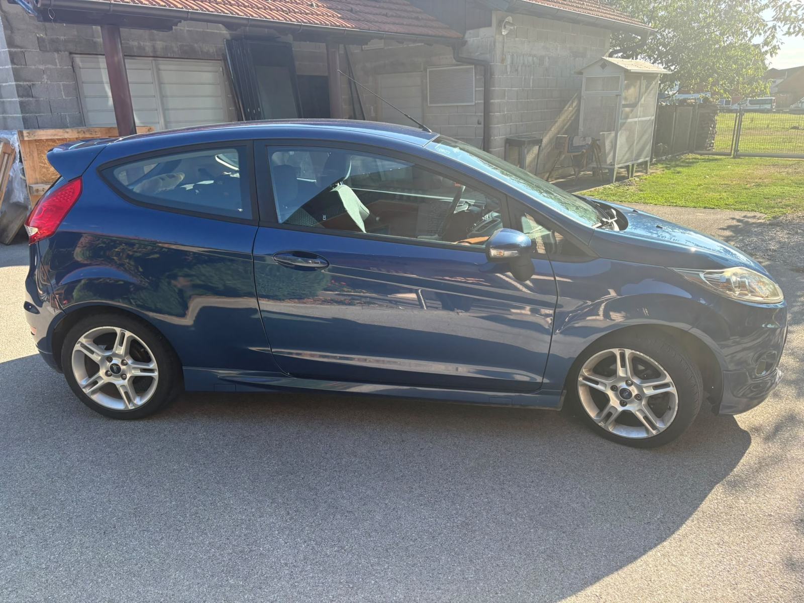 Ford Fiesta Sport 1,6, fotografija 1