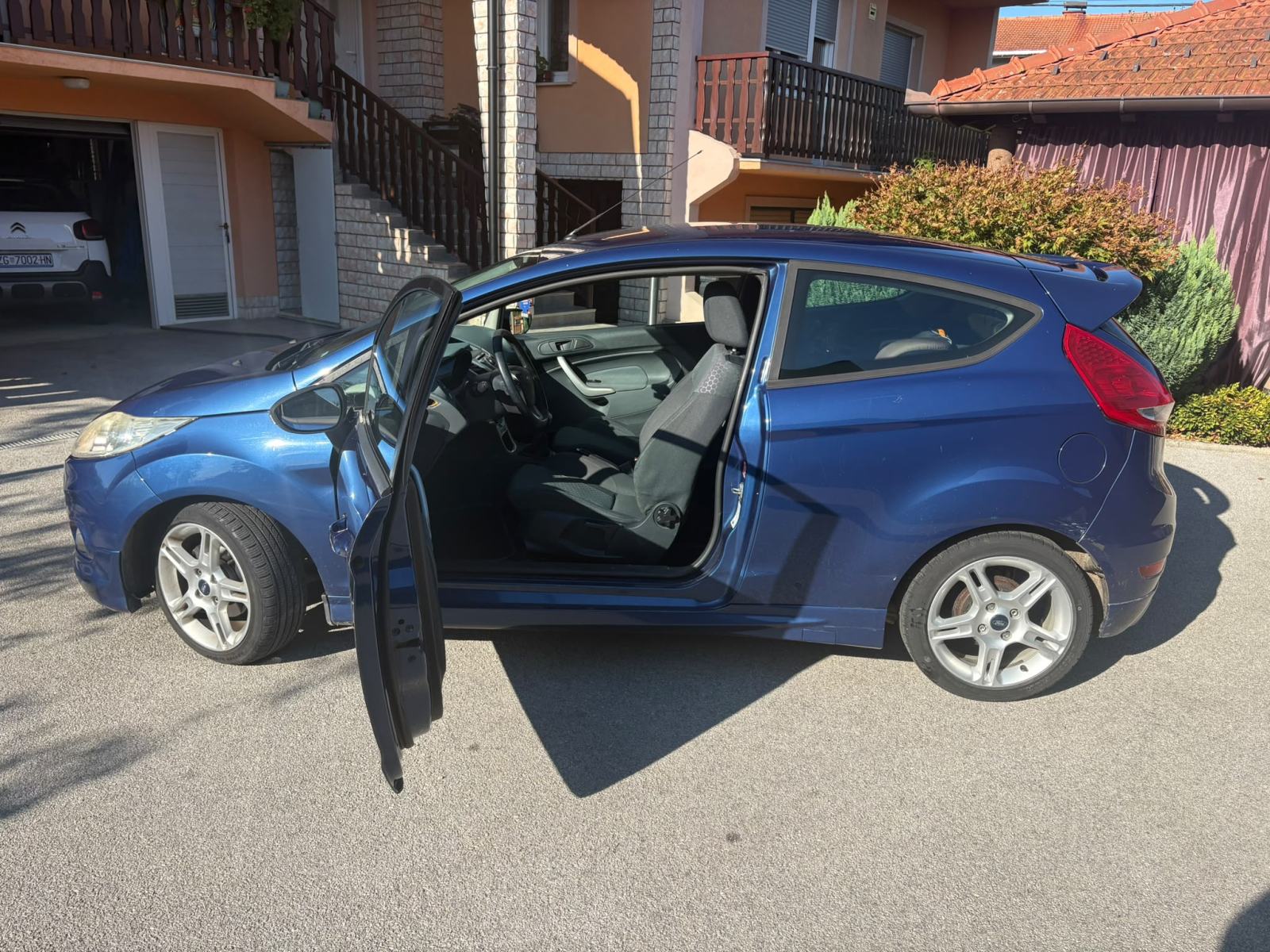 Ford Fiesta Sport 1,6, fotografija 2