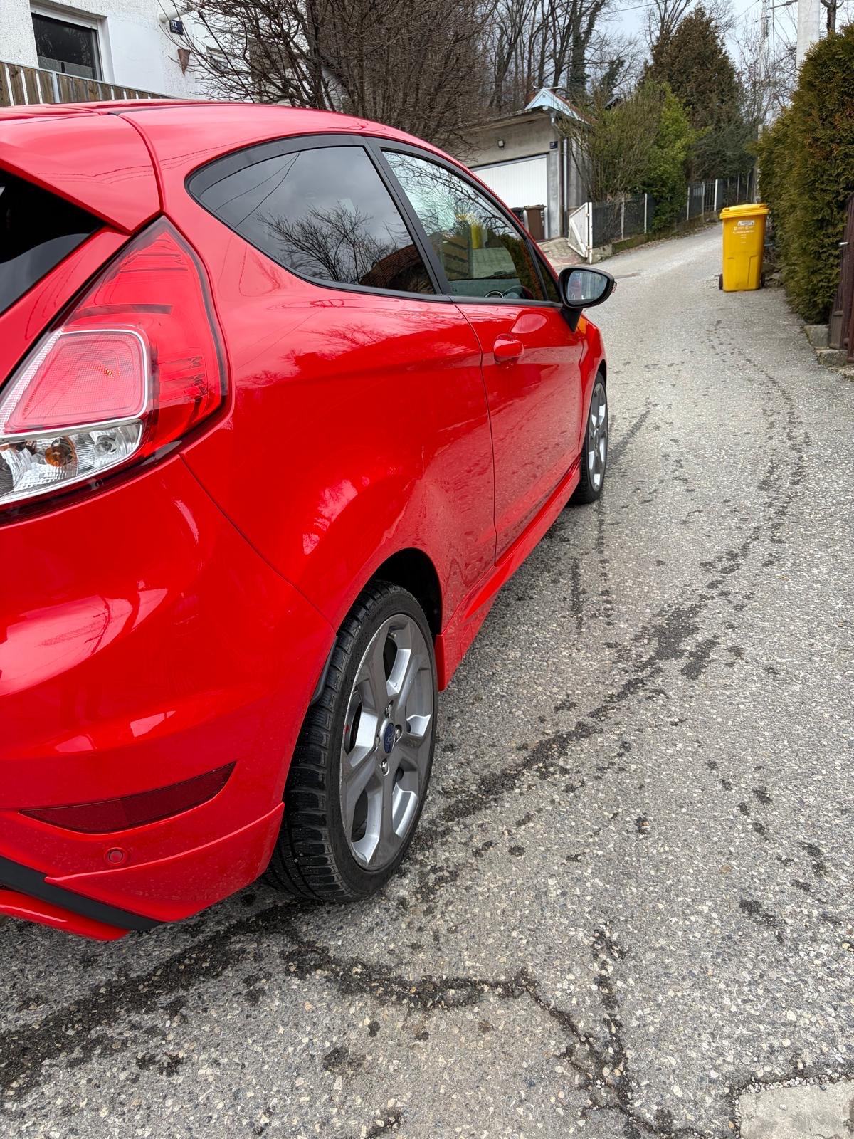 Ford Fiesta ST, fotografija 5