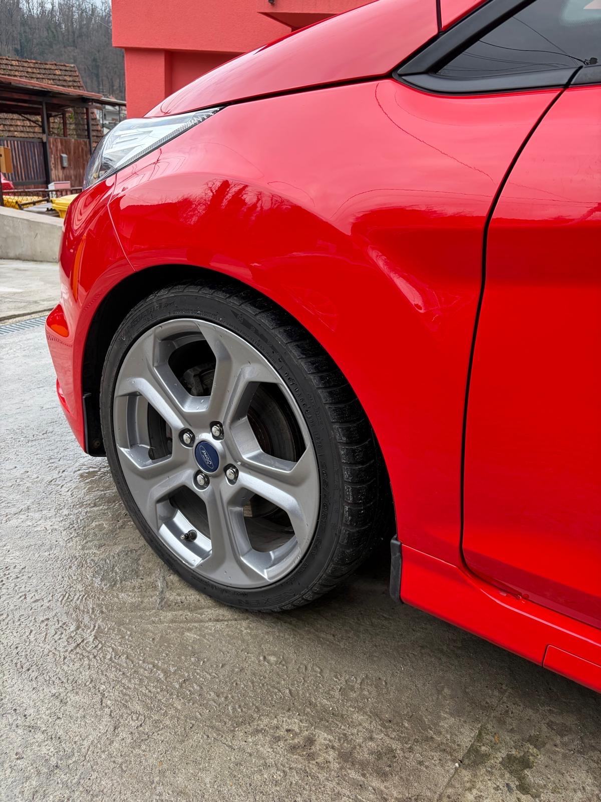 Ford Fiesta ST, fotografija 8