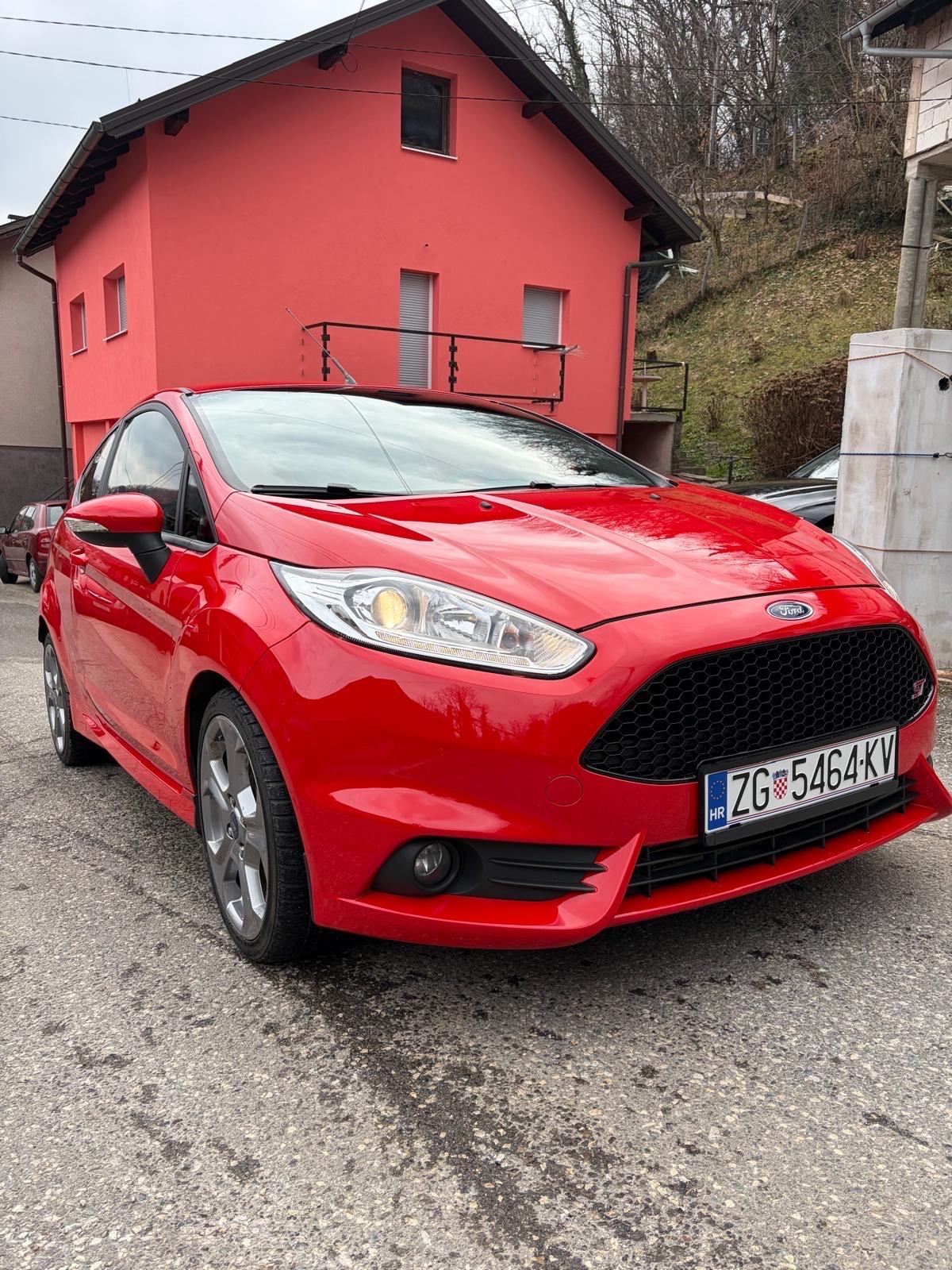 Ford Fiesta ST, fotografija 2