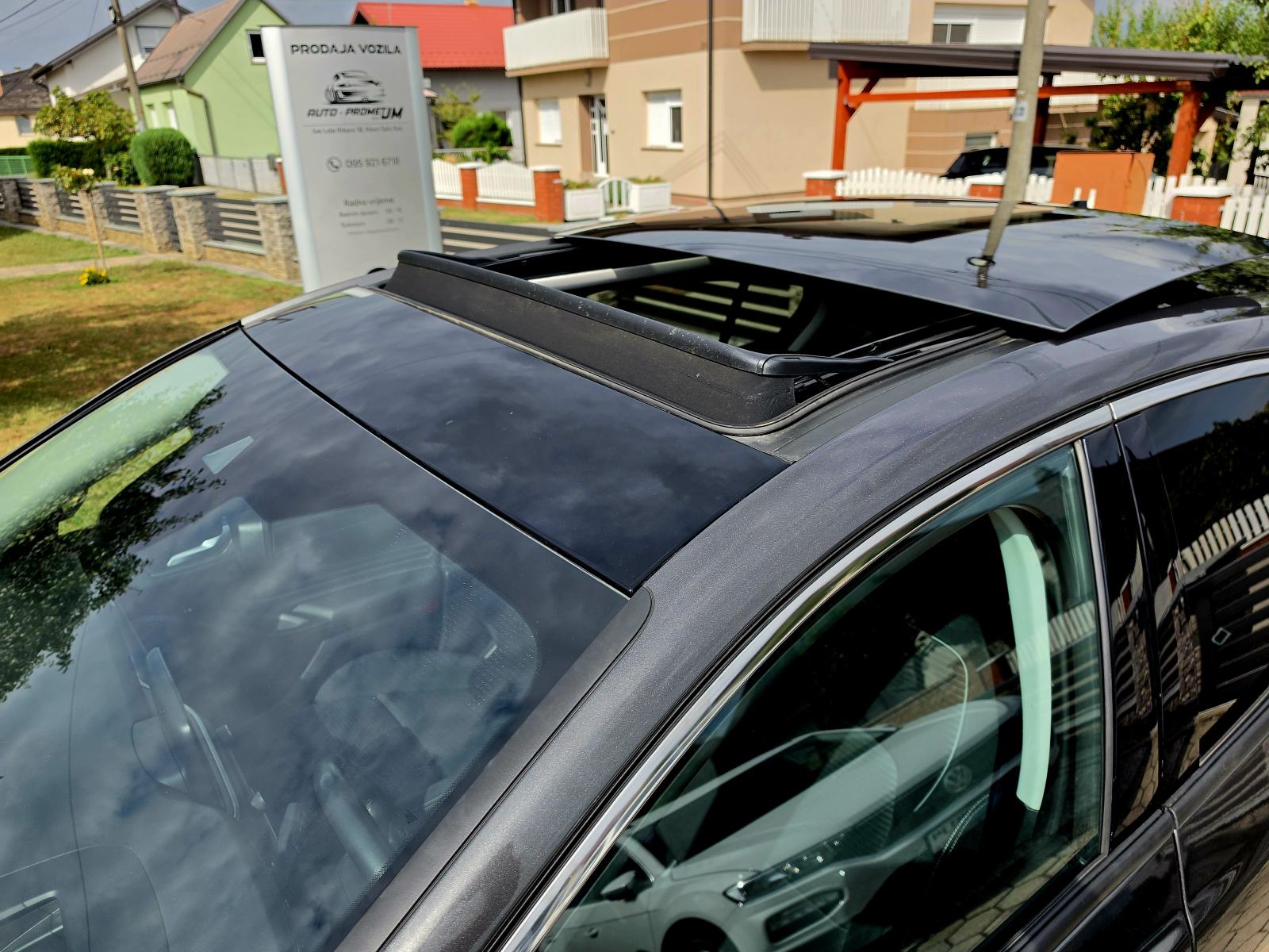 Ford Focus 1,0 BENZIN,,ODLIČAN,,PANORANA,,85999KM, fotografija 16