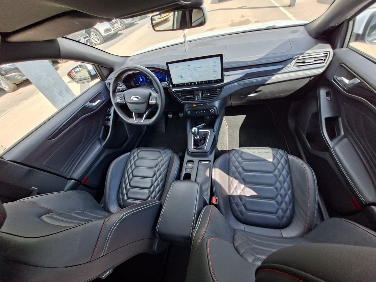 Ford Focus 1,0 EcoBoost mHEV ***VIGNALE***SPECIJALNA VERZIJA***, fotografija 20