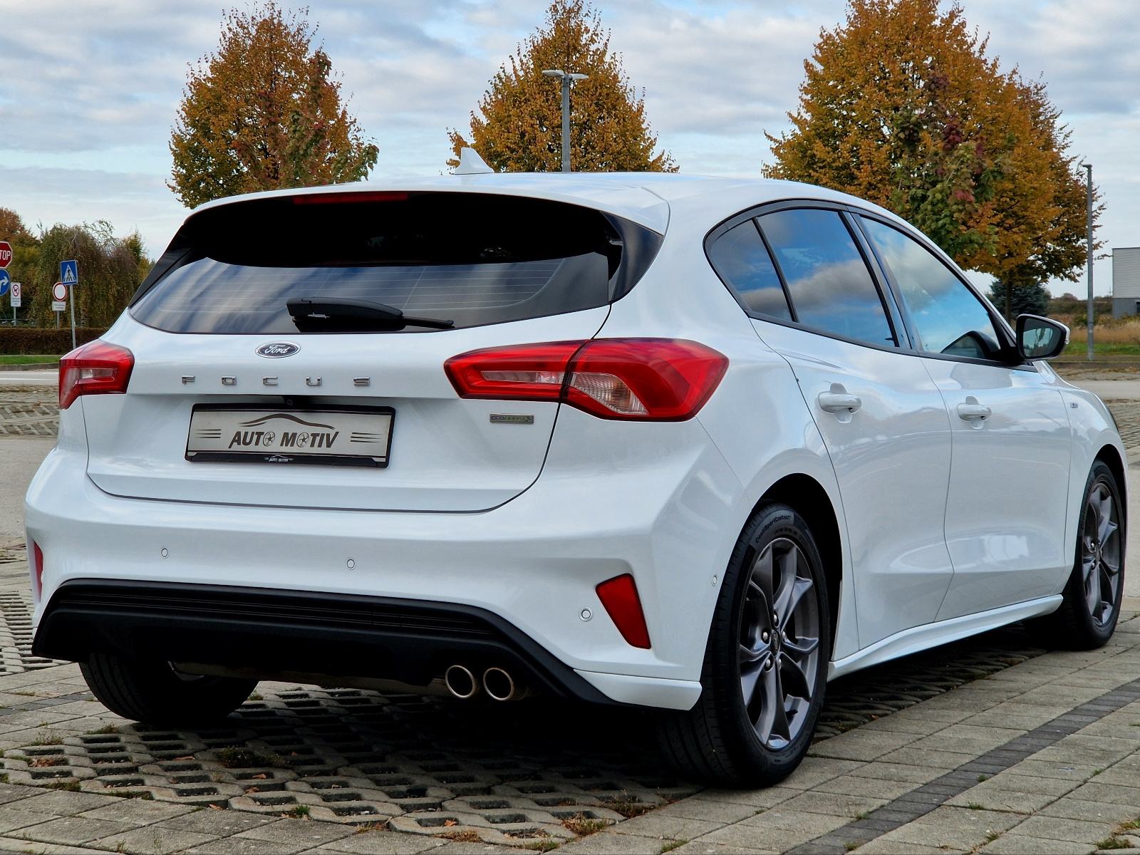 FORD FOCUS 1.0 ECOBOOST ST-LINE - *1.VLASNIK-BOGATA OPREMA-ATRAKTIVAN*, fotografija 6