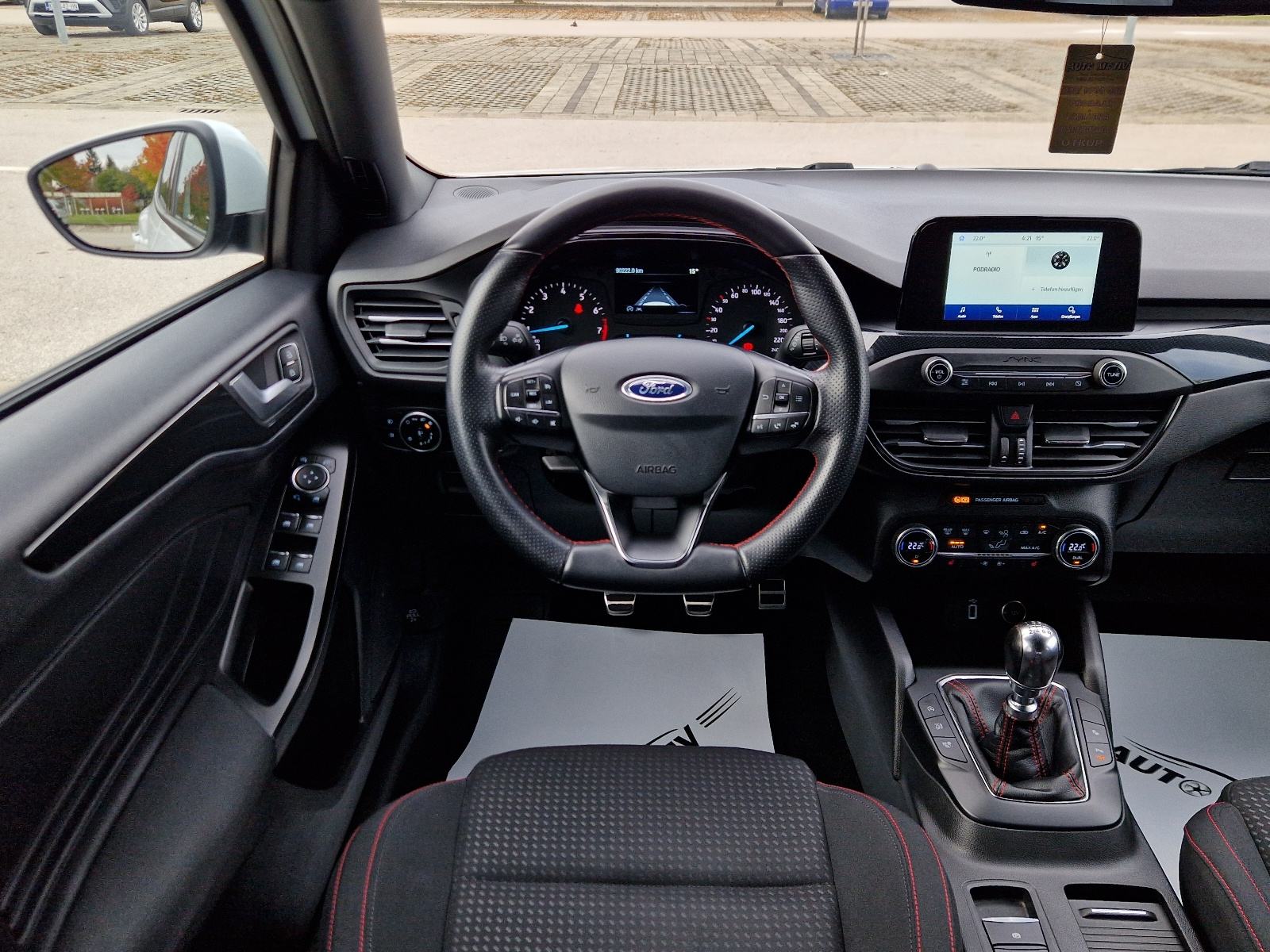 FORD FOCUS 1.0 ECOBOOST ST-LINE - *1.VLASNIK-BOGATA OPREMA-ATRAKTIVAN*, fotografija 20