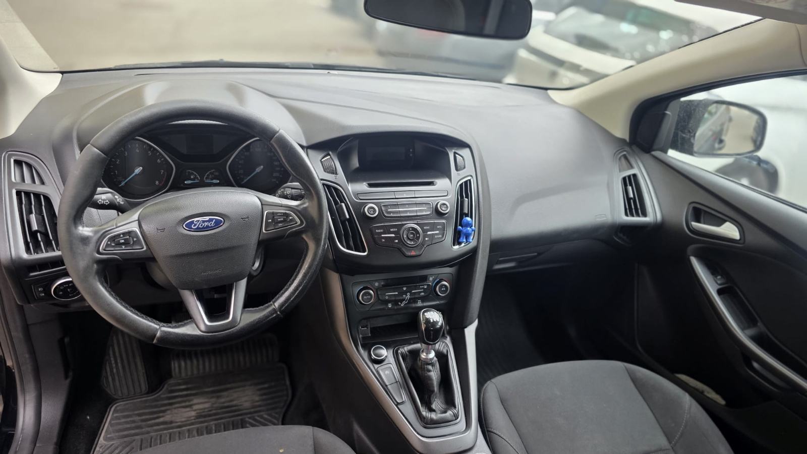 FORD FOCUS 1.0 GTDi HR AUTO SERVISNA !! REGAN GOD DANA, fotografija 8