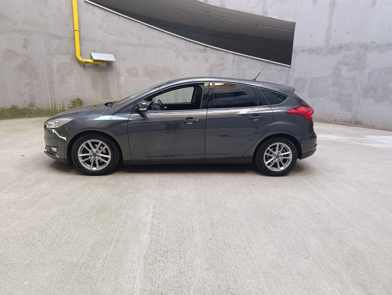 ➡️Ford Focus 1.0, 2015. Reg.06/27.,nije uvoz, redizajn⬅️, fotografija 4