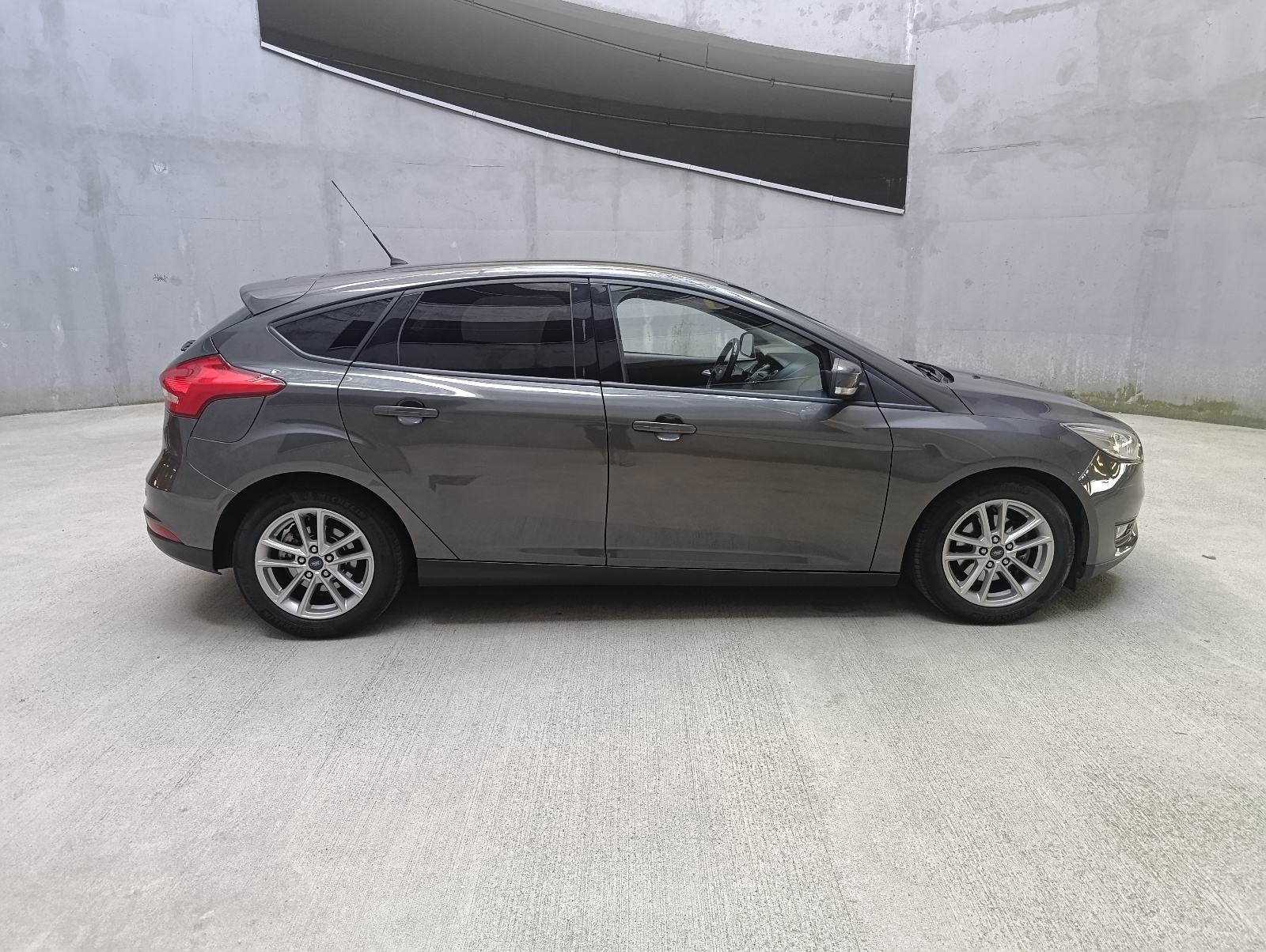 ➡️Ford Focus 1.0, 2015. Reg.06/27.,nije uvoz, redizajn⬅️, fotografija 8