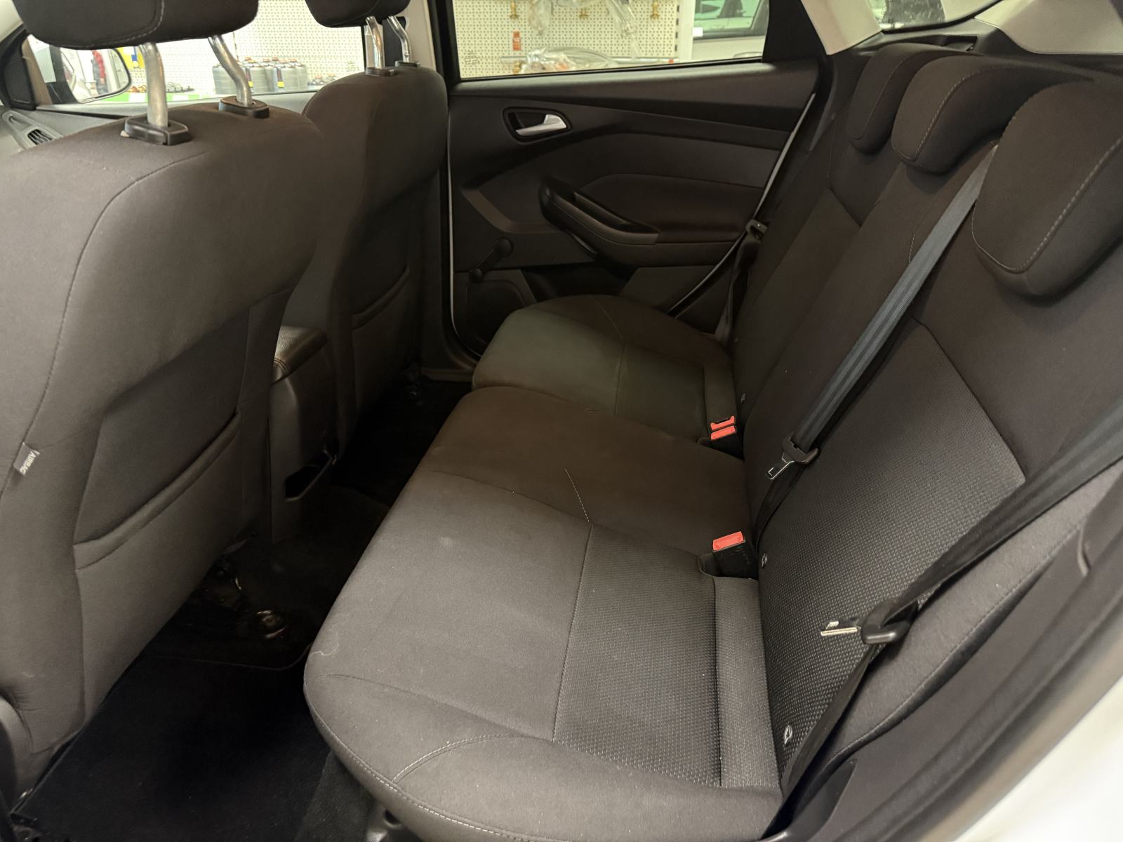 Ford Focus 1,0, fotografija 14