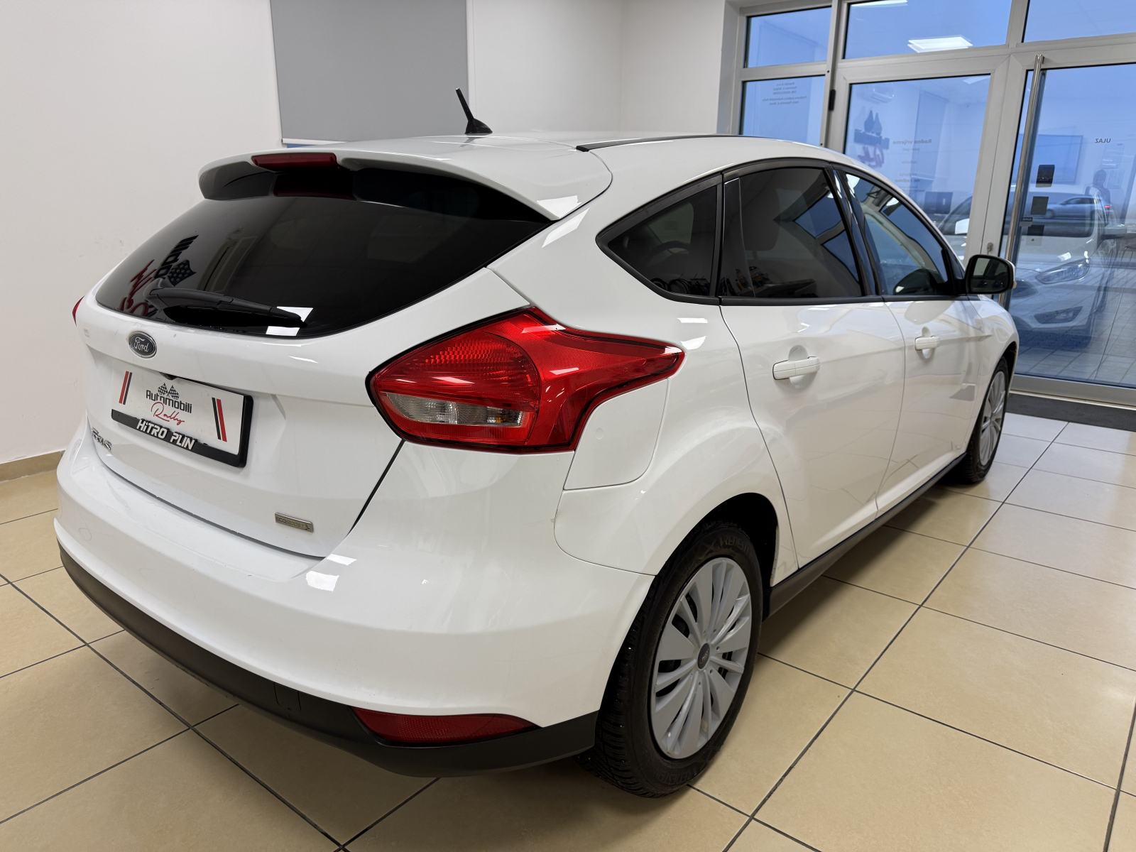 Ford Focus 1,0, fotografija 5