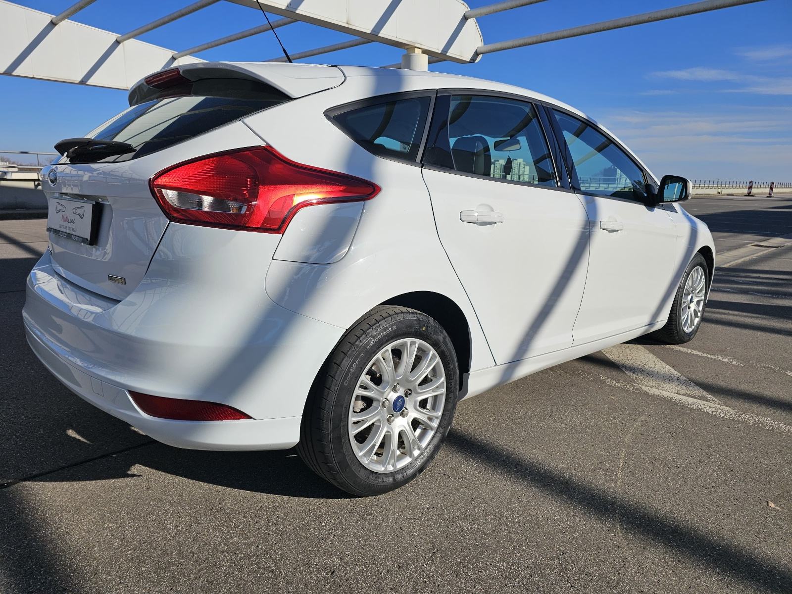 Ford Focus 1,0, fotografija 6