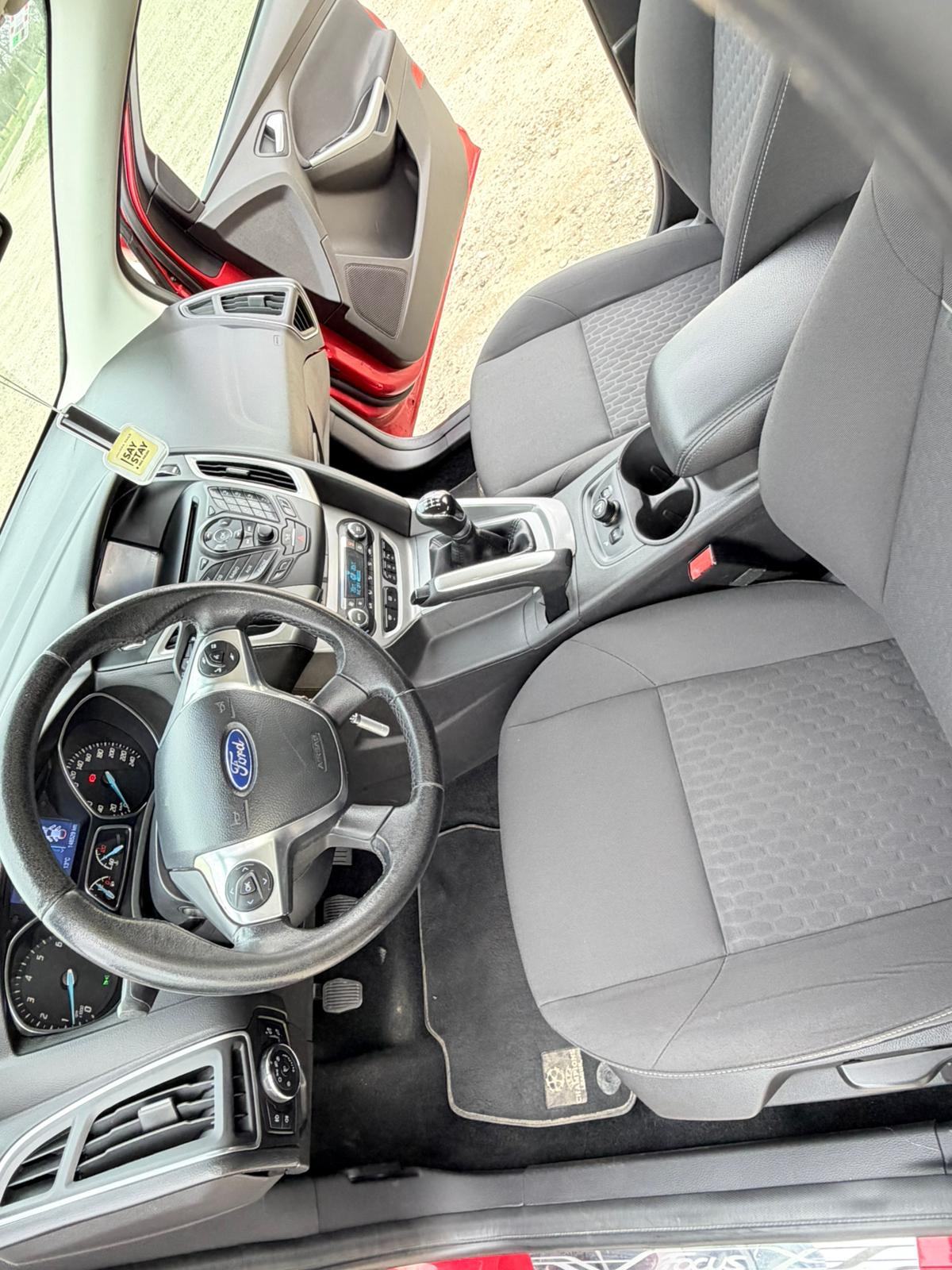 Ford Focus 1,0, fotografija 7
