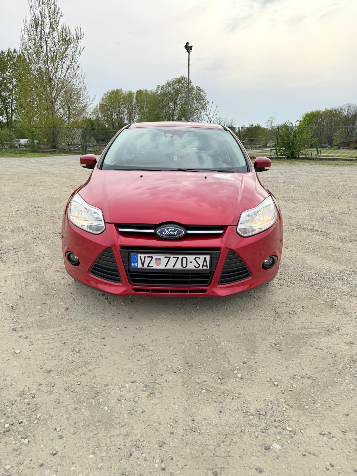 Ford Focus 1,0, fotografija 4