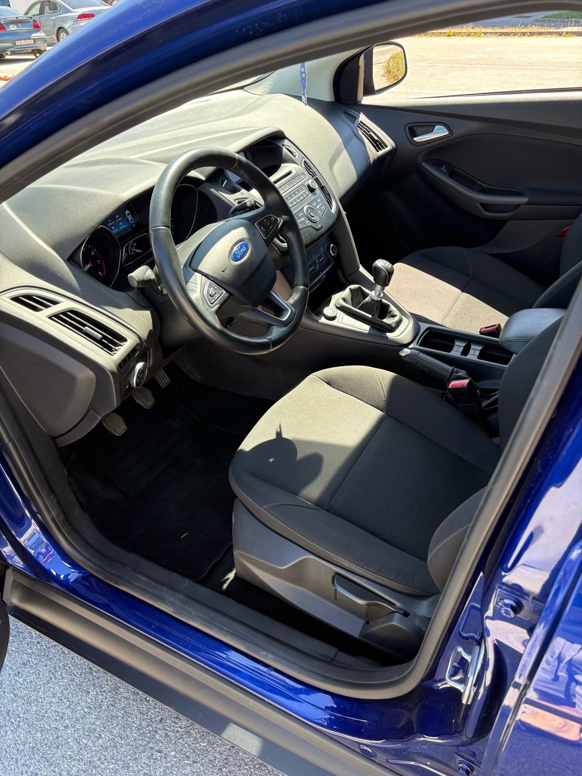 Ford Focus EcoBoost Reg. Godinu dana, fotografija 6