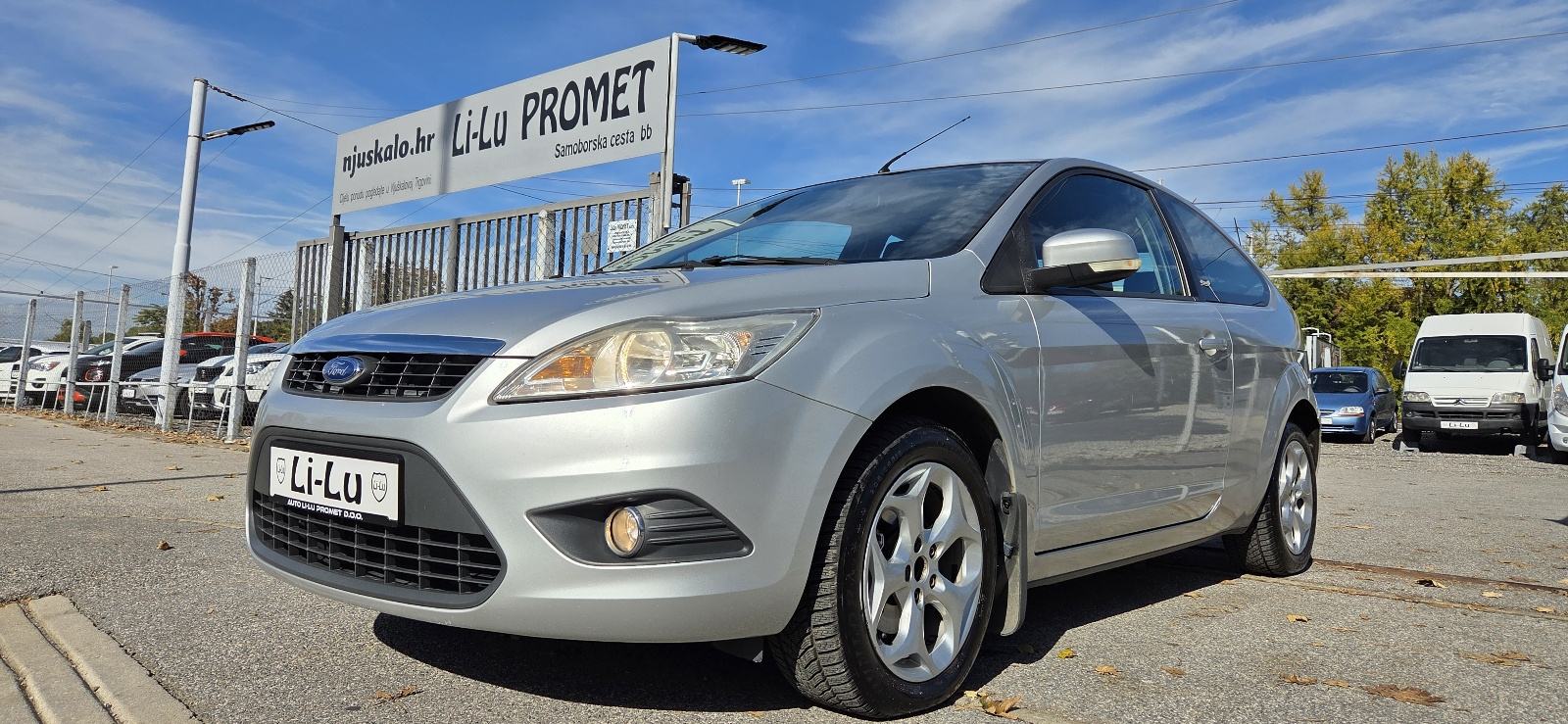 Ford Focus 1,4*/HR-AUTO *kupac NE PLAĆA prijenos/reg 1 god**, pogled izvana - slika 1