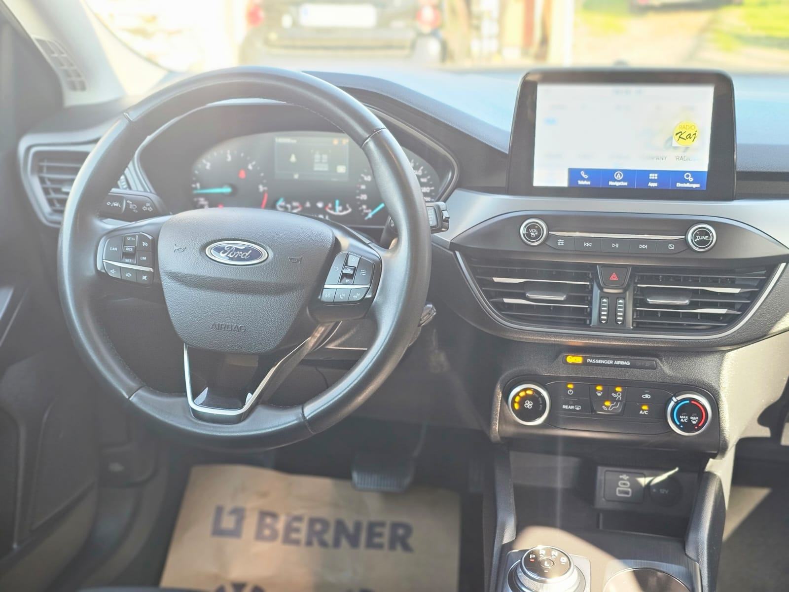 Ford Focus 1,5 EcoBlue automatik, fotografija 6