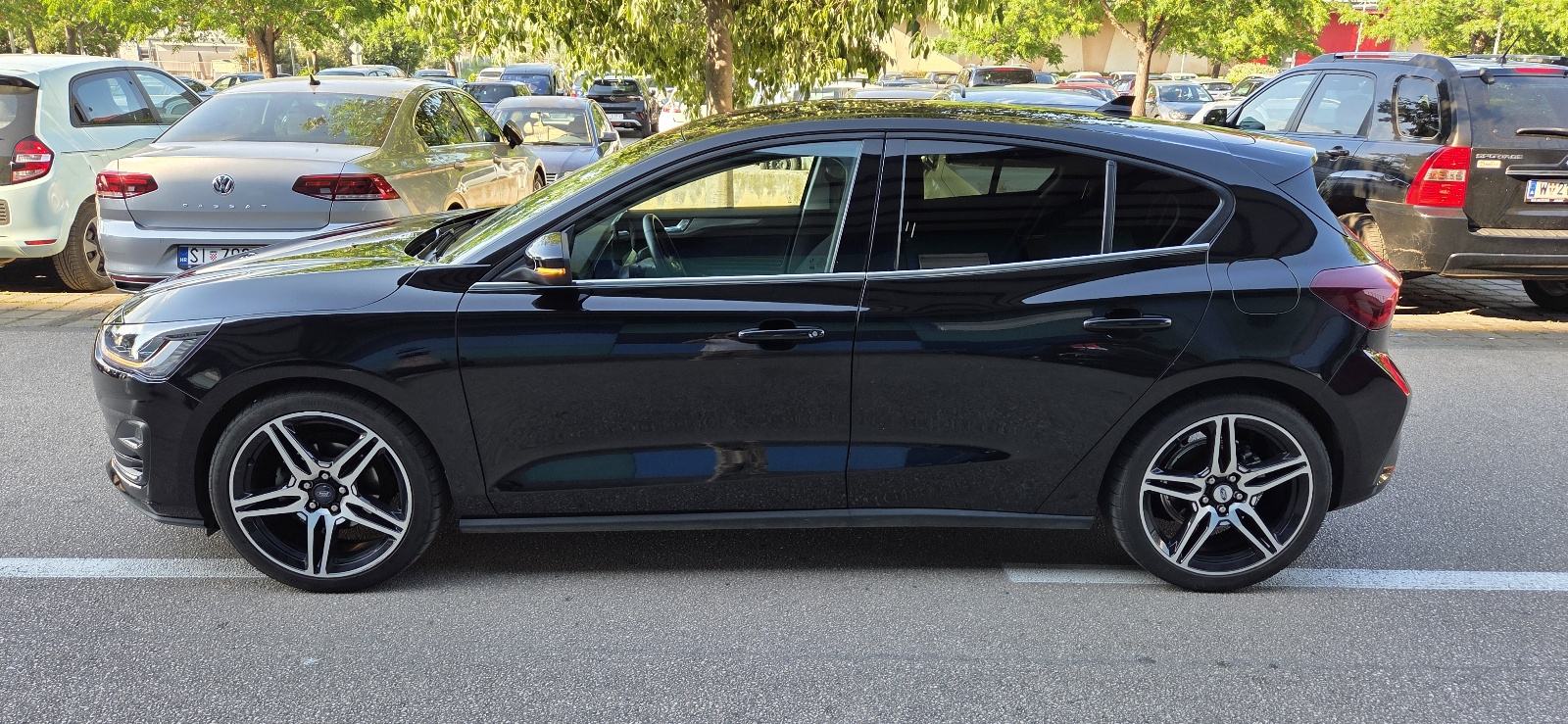 Ford Focus 1,5 EcoBlue automatik Dizel FULL, fotografija 1