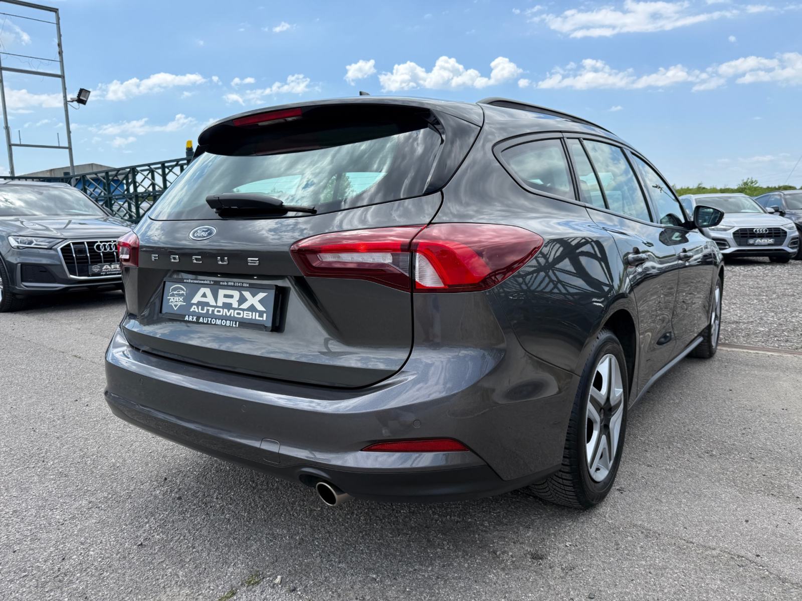 Ford Focus 1.5 EcoBlue °NAVI°TEMOPMAT°LED SVJETLA°LEASING BEZ UČEŠĆA°, fotografija 6