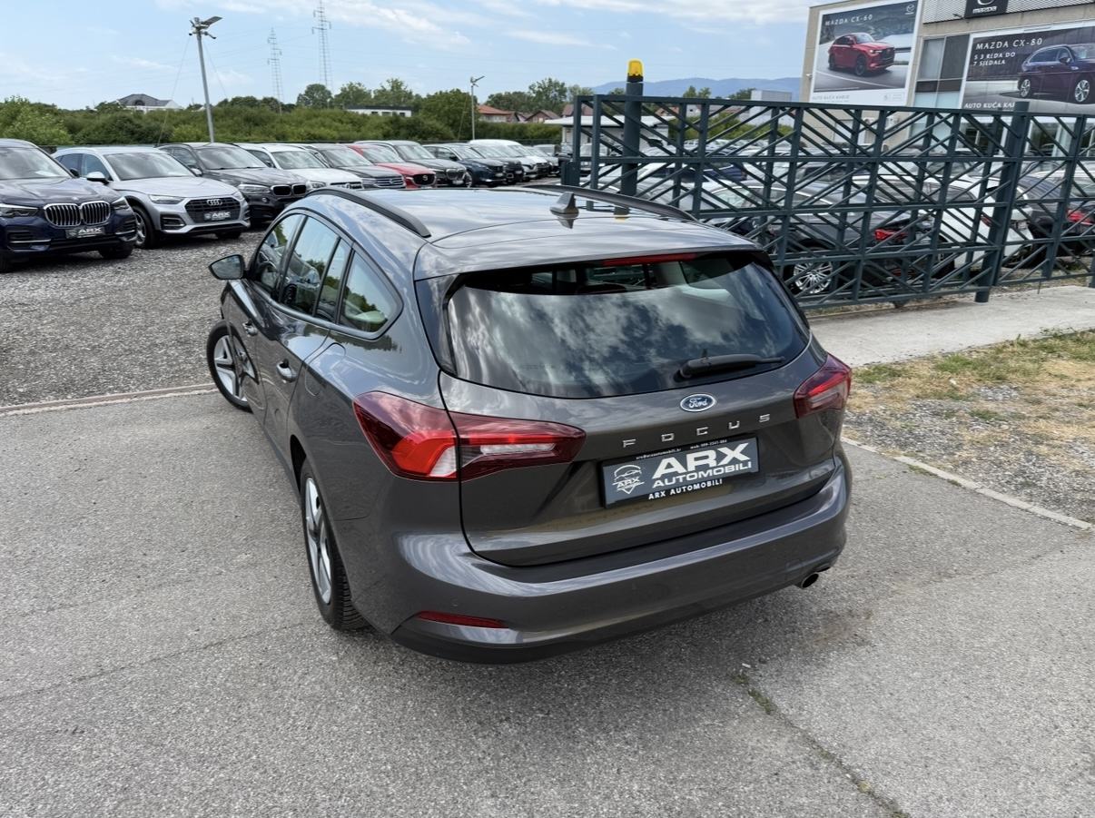 Ford Focus 1.5 EcoBlue °NAVI°TEMOPMAT°LED SVJETLA°LEASING BEZ UČEŠĆA°, fotografija 10