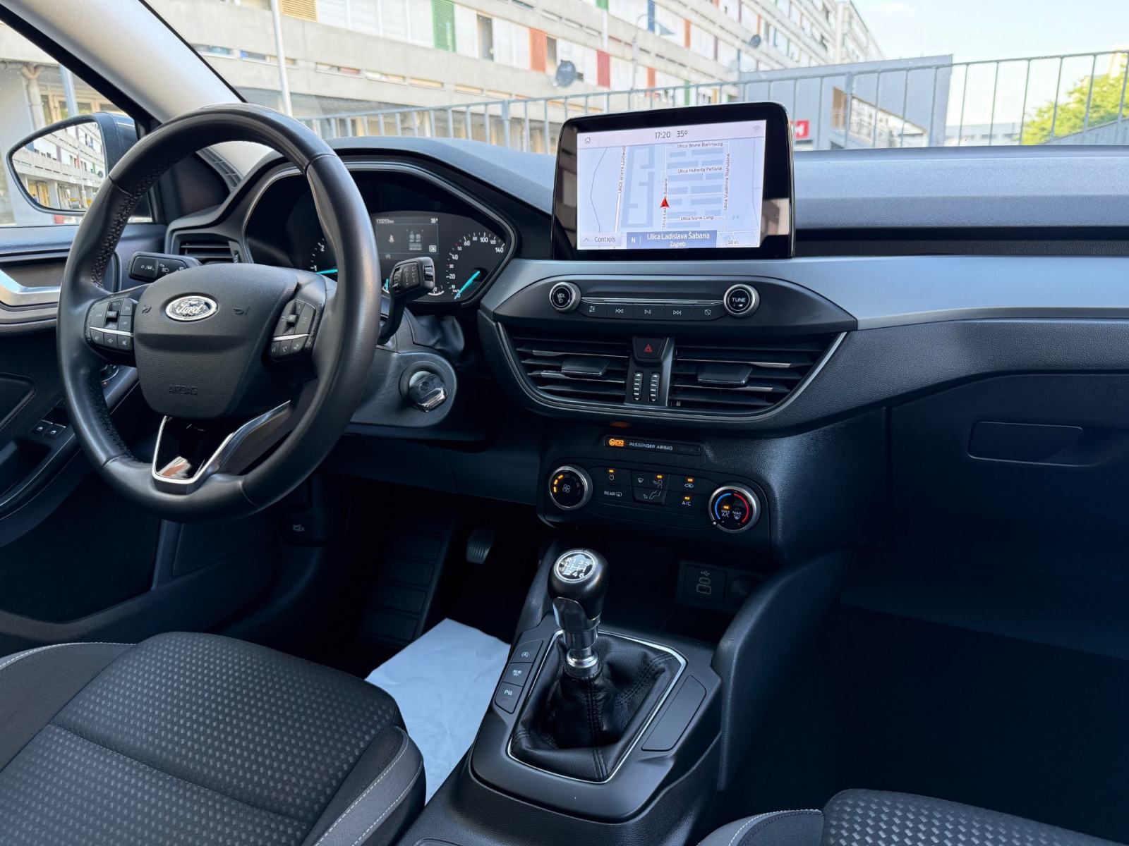 Ford Focus 1.5 EcoBlue °NAVI°TEMOPMAT°LED SVJETLA°LEASING BEZ UČEŠĆA°, fotografija 13